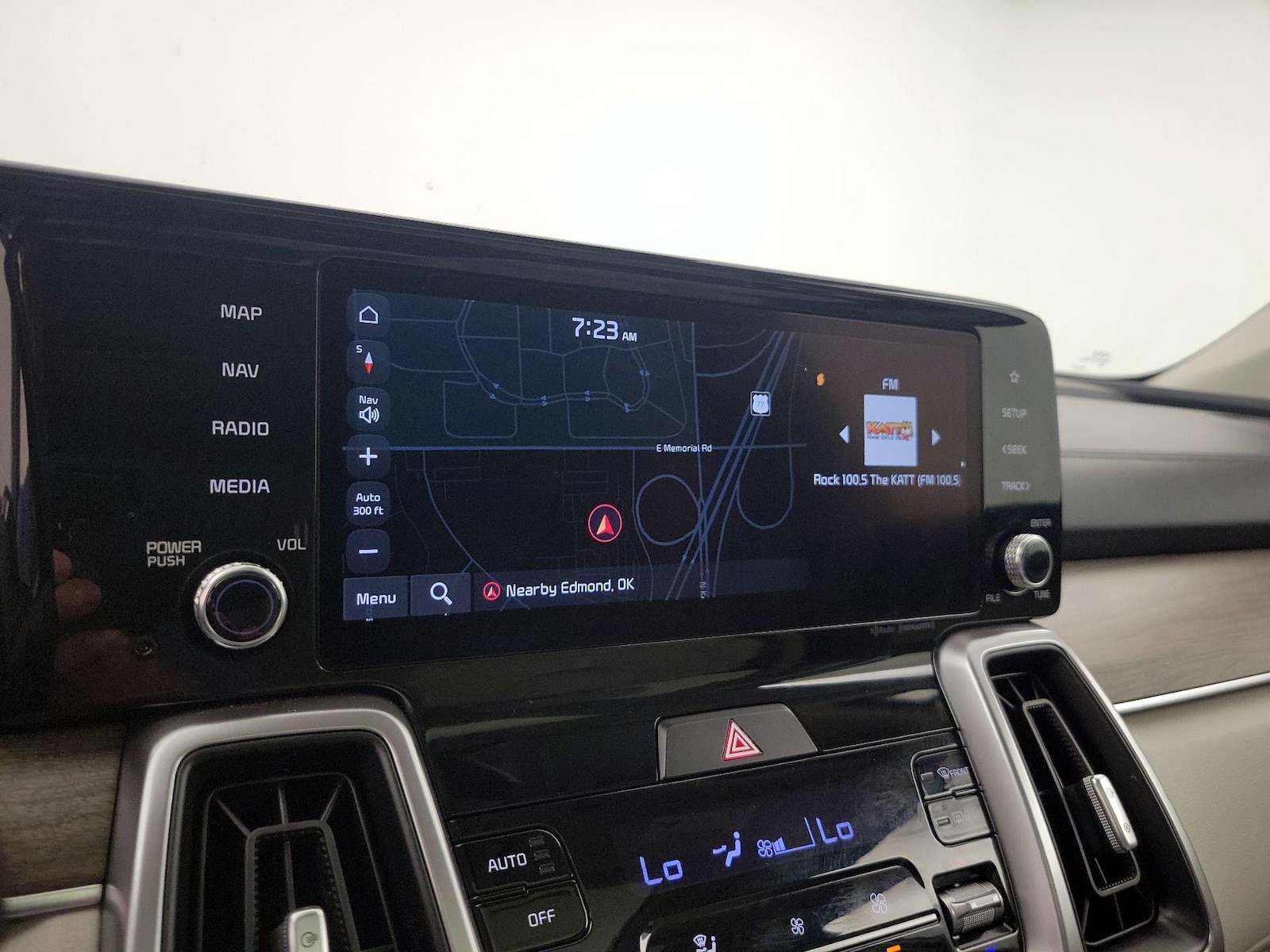 2023 Kia Sorento X-Line S - Photo 15