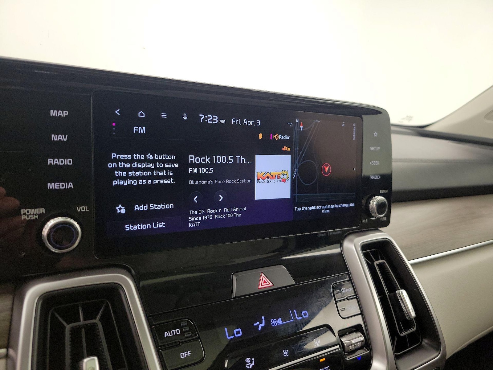 2023 Kia Sorento X-Line S - Photo 17