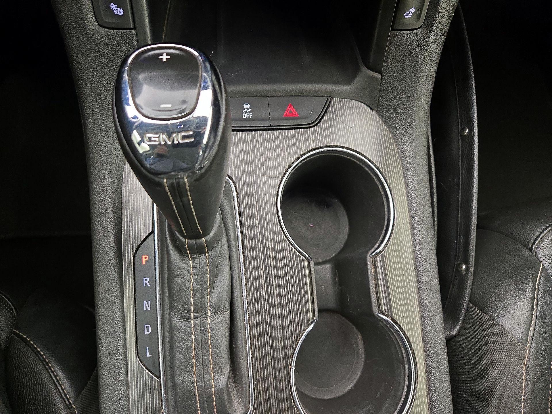 Thumbnail: 2019 GMC Acadia - 17