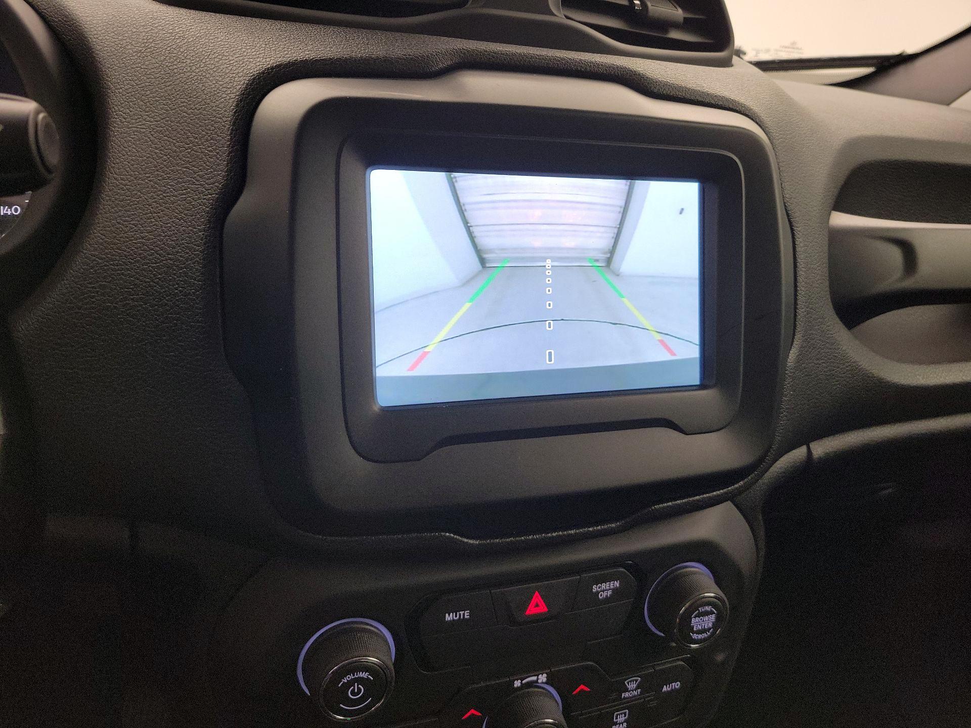Thumbnail: 2020 Jeep Renegade - 14