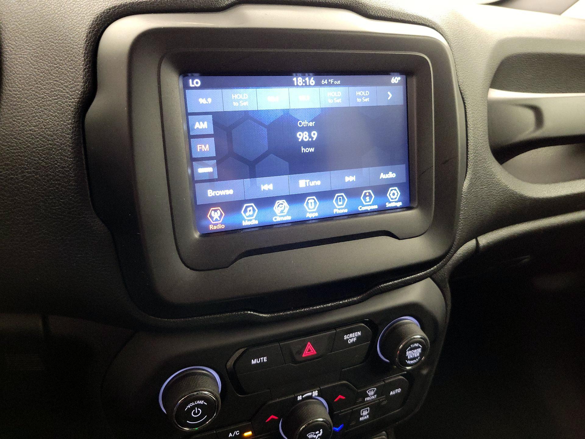 Thumbnail: 2020 Jeep Renegade - 15
