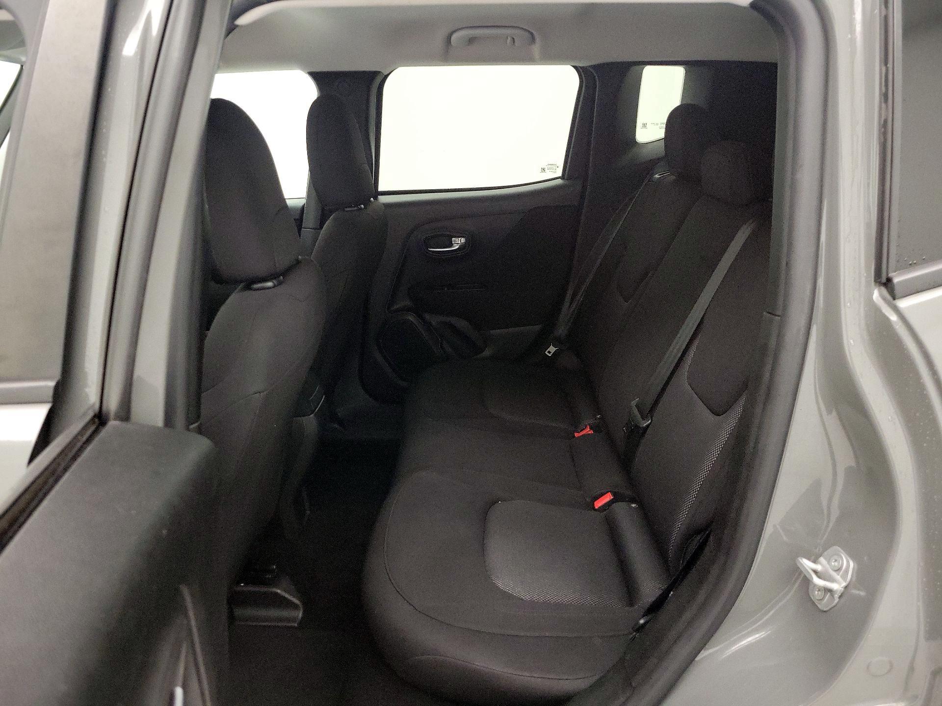 Thumbnail: 2020 Jeep Renegade - 19