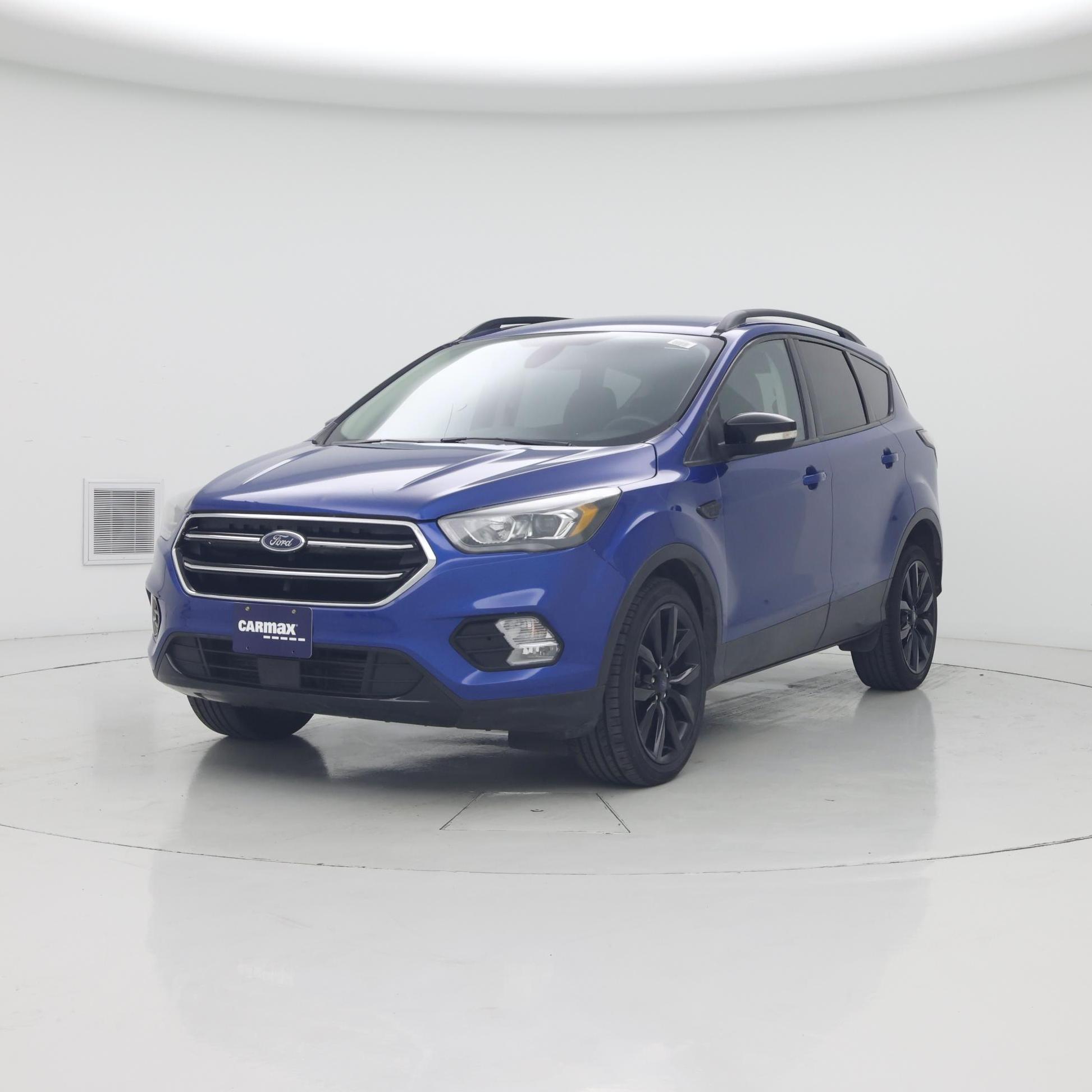 Thumbnail: 2017 Ford Escape - 4