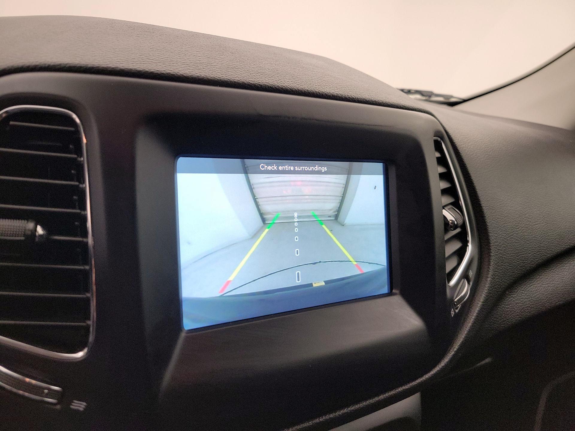 Thumbnail: 2021 Jeep Compass - 14