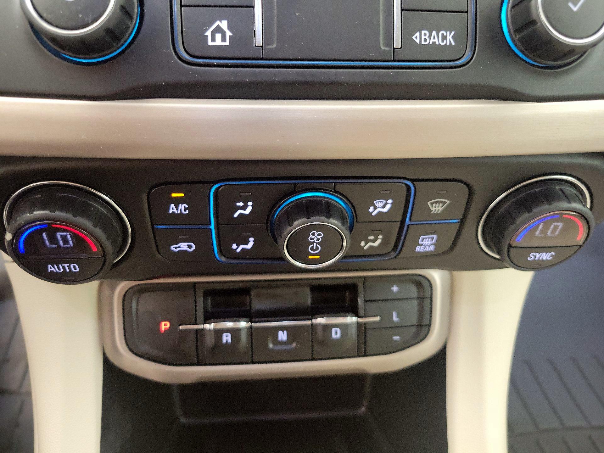 Thumbnail: 2020 GMC Acadia - 17