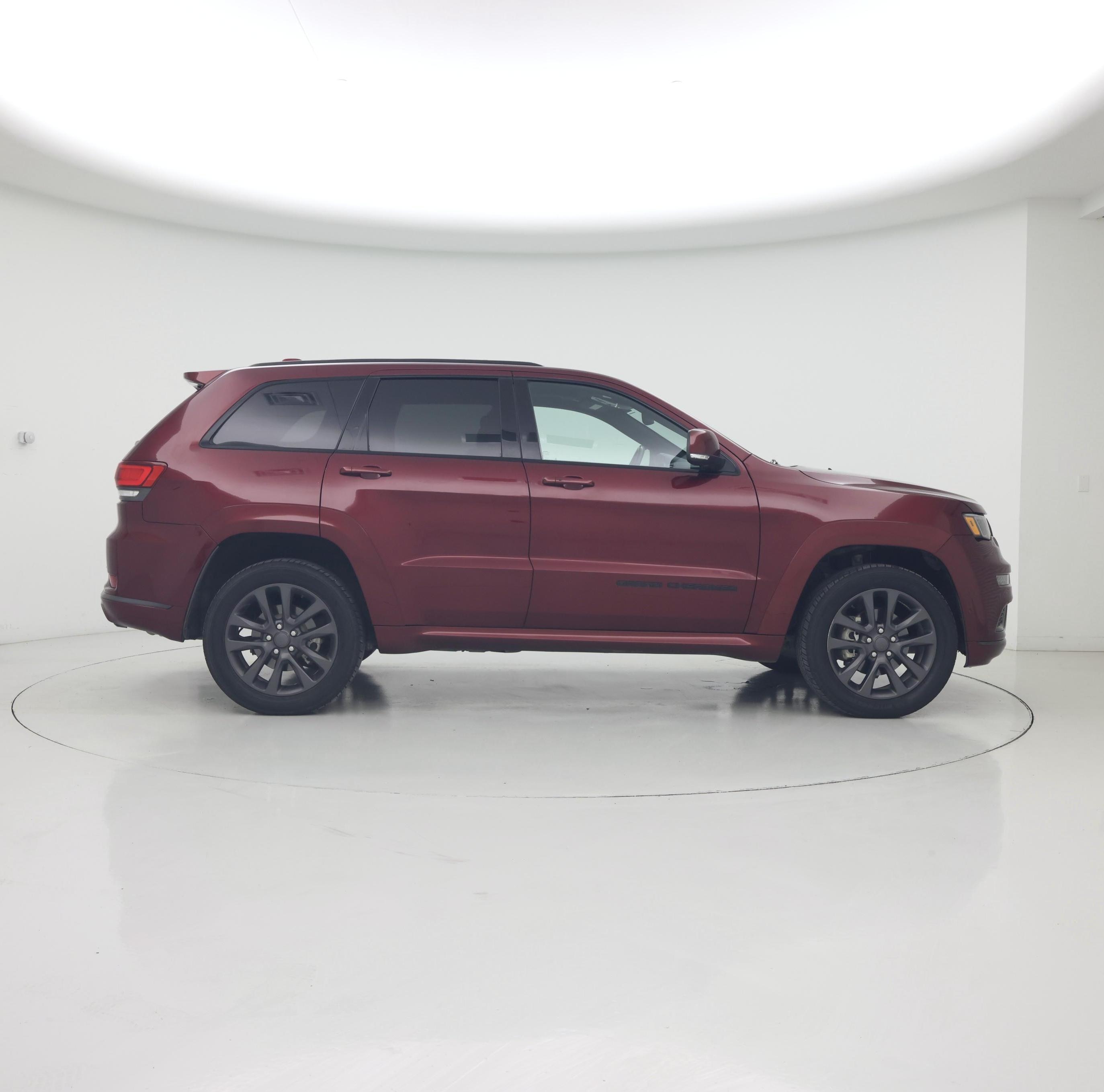 Thumbnail: 2018 Jeep Grand Cherokee - 7