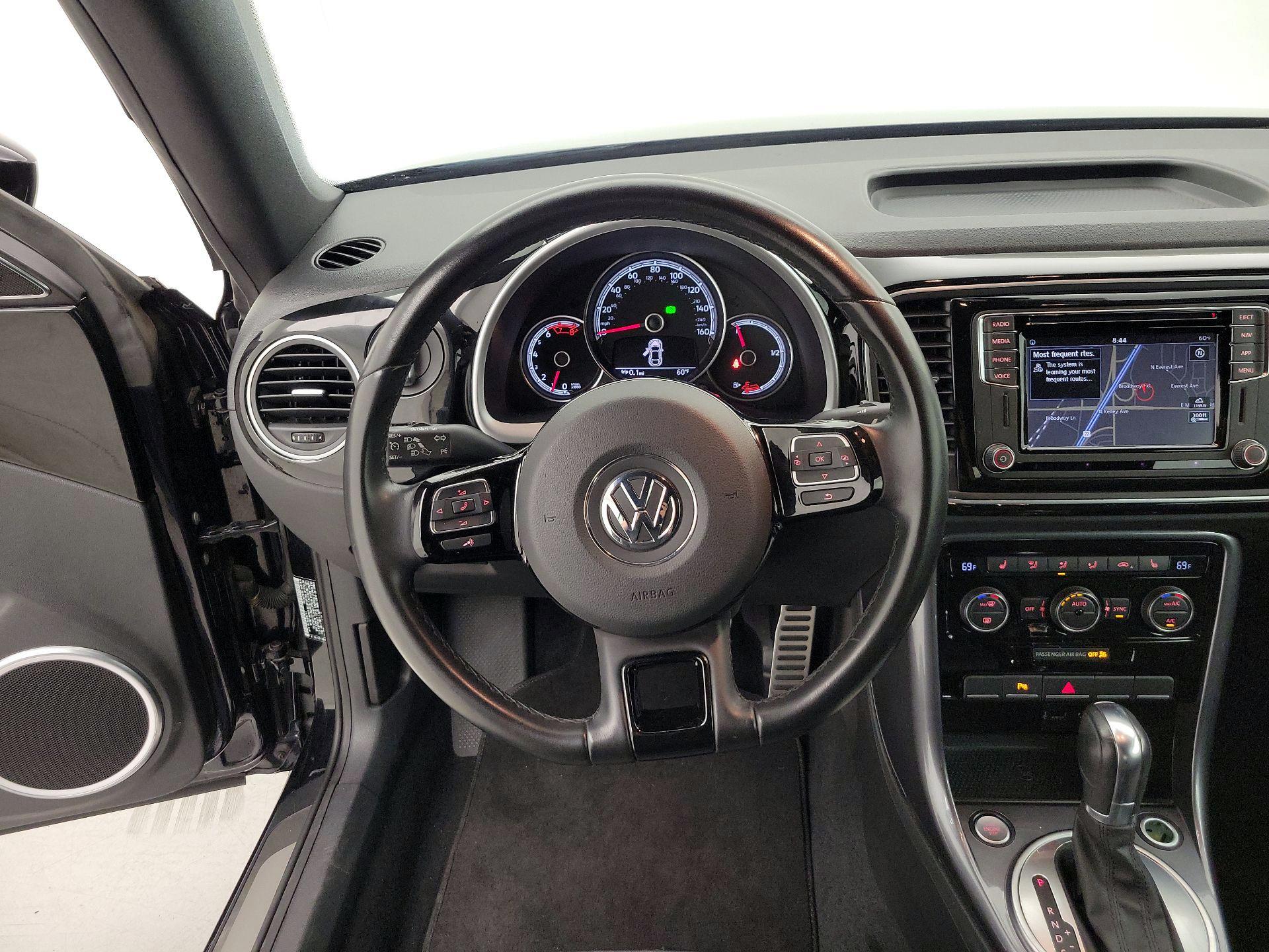 Thumbnail: 2019 Volkswagen Beetle - 10