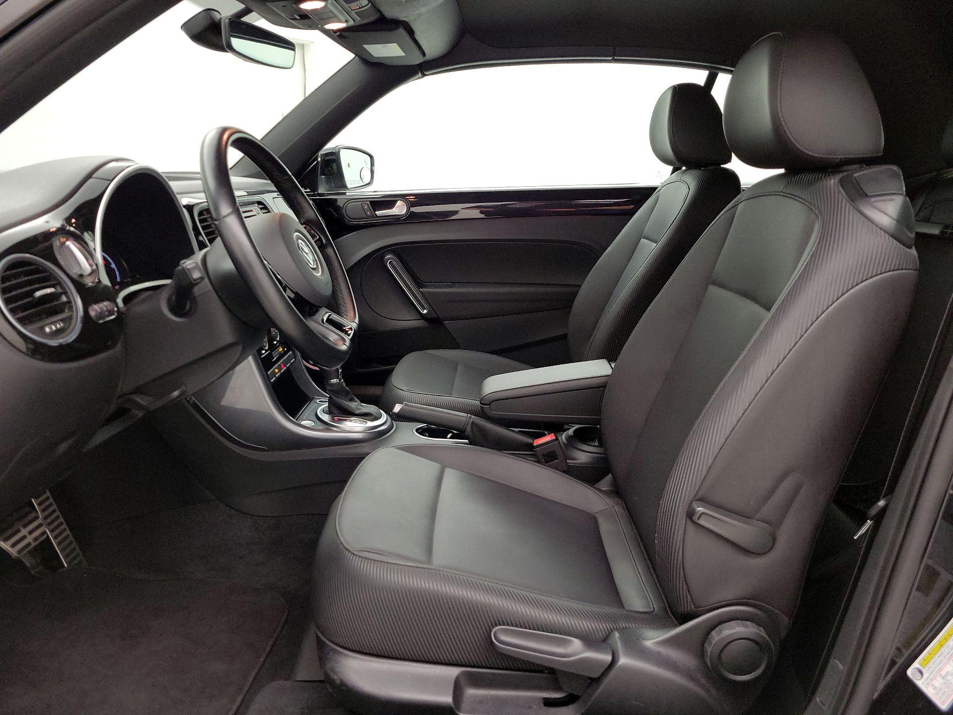 Thumbnail: 2019 Volkswagen Beetle - 11