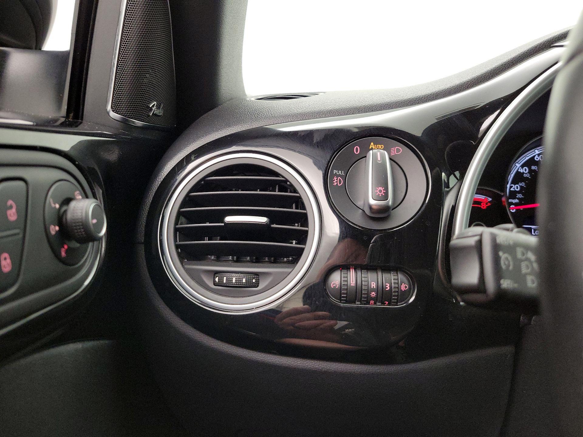 Thumbnail: 2019 Volkswagen Beetle - 13