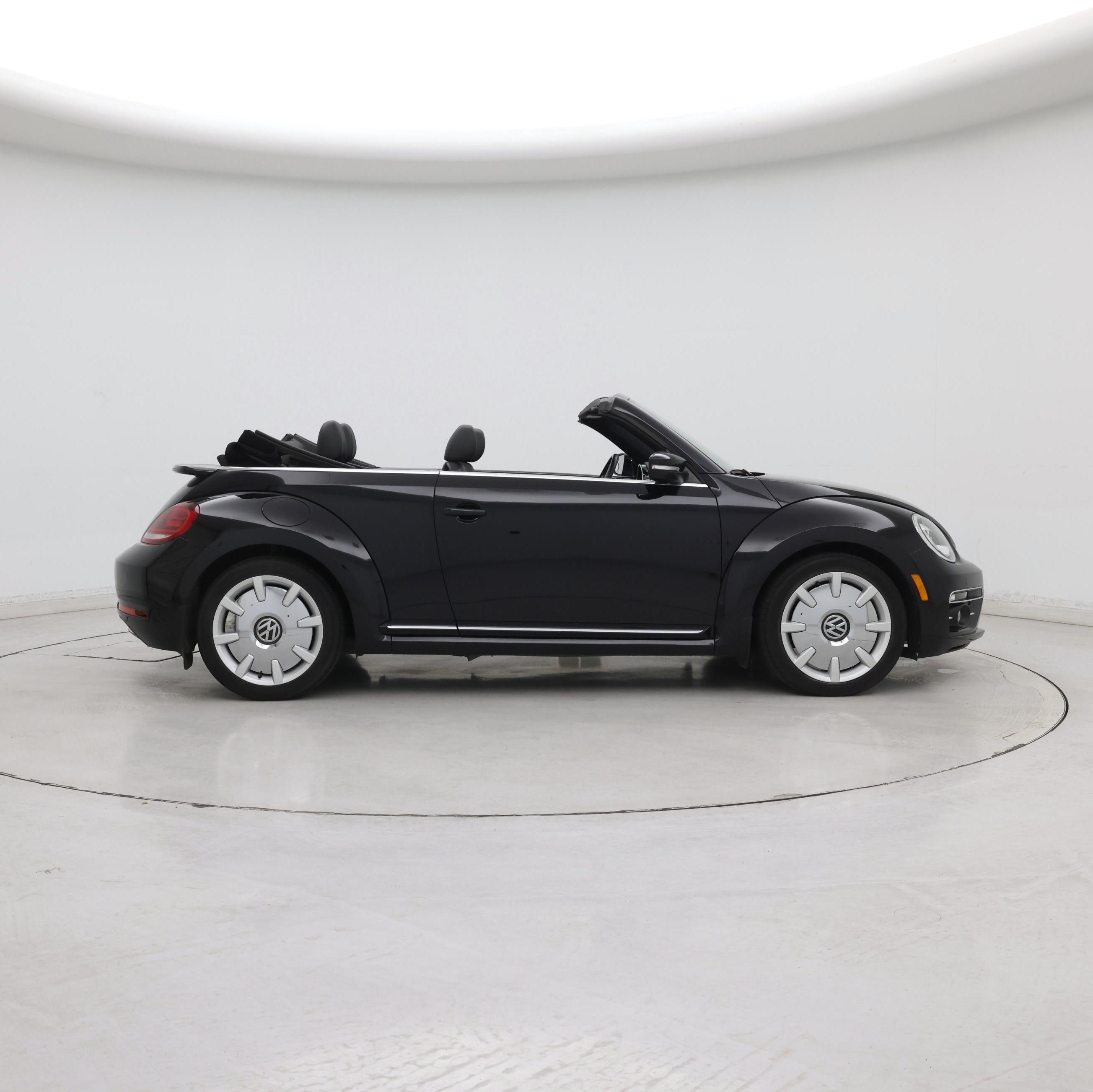 Thumbnail: 2019 Volkswagen Beetle - 7