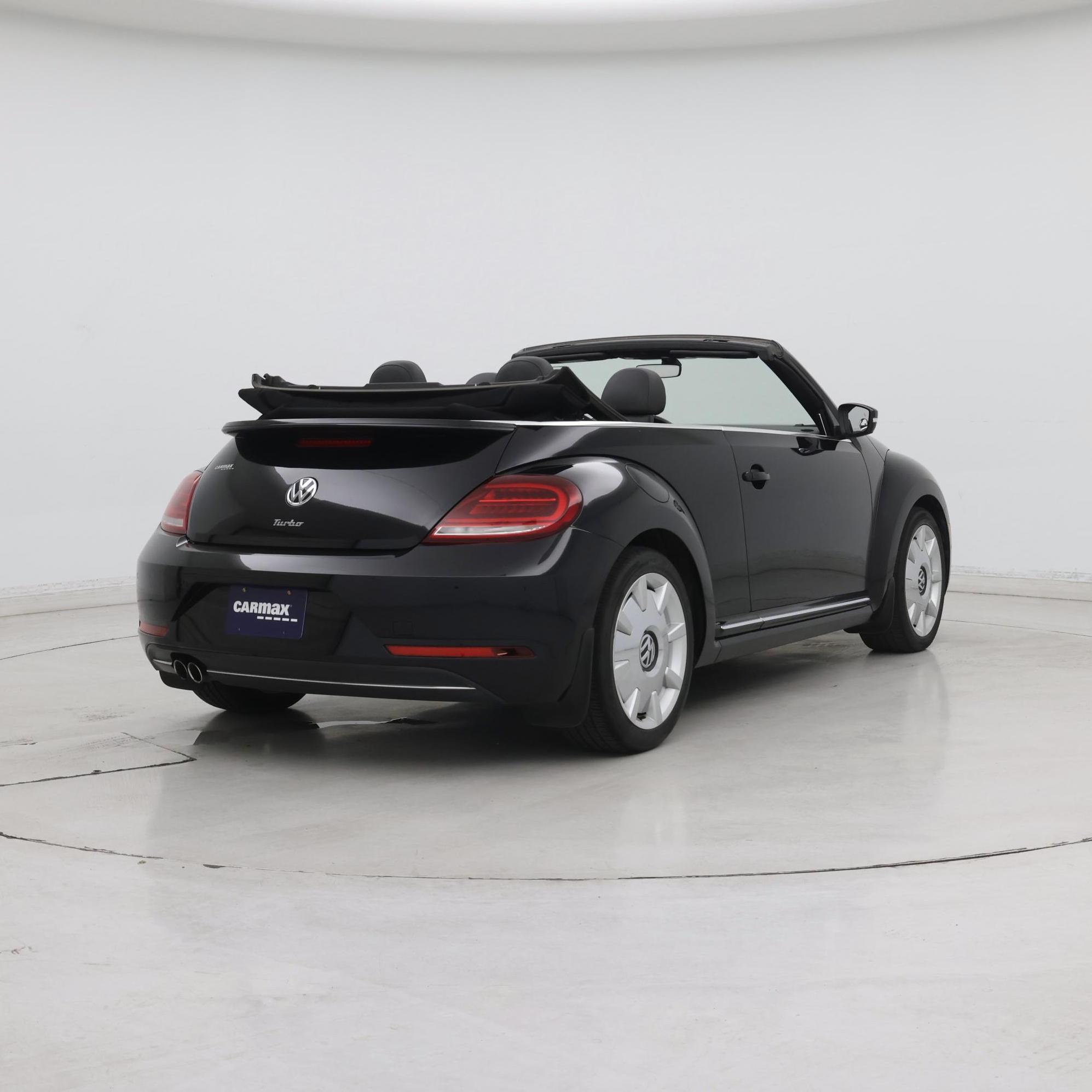 Thumbnail: 2019 Volkswagen Beetle - 8