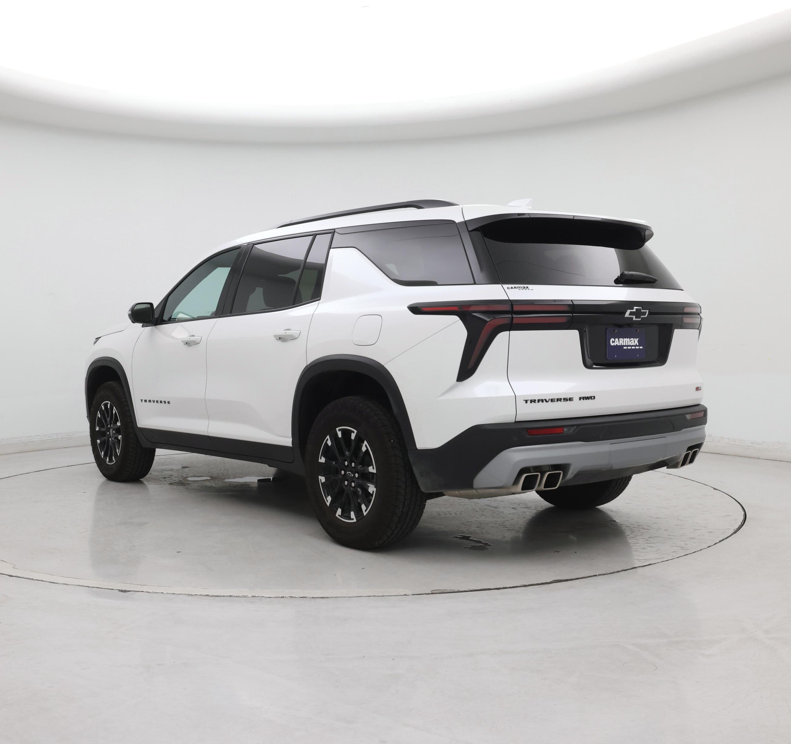 Thumbnail: 2024 Chevrolet Traverse - 2