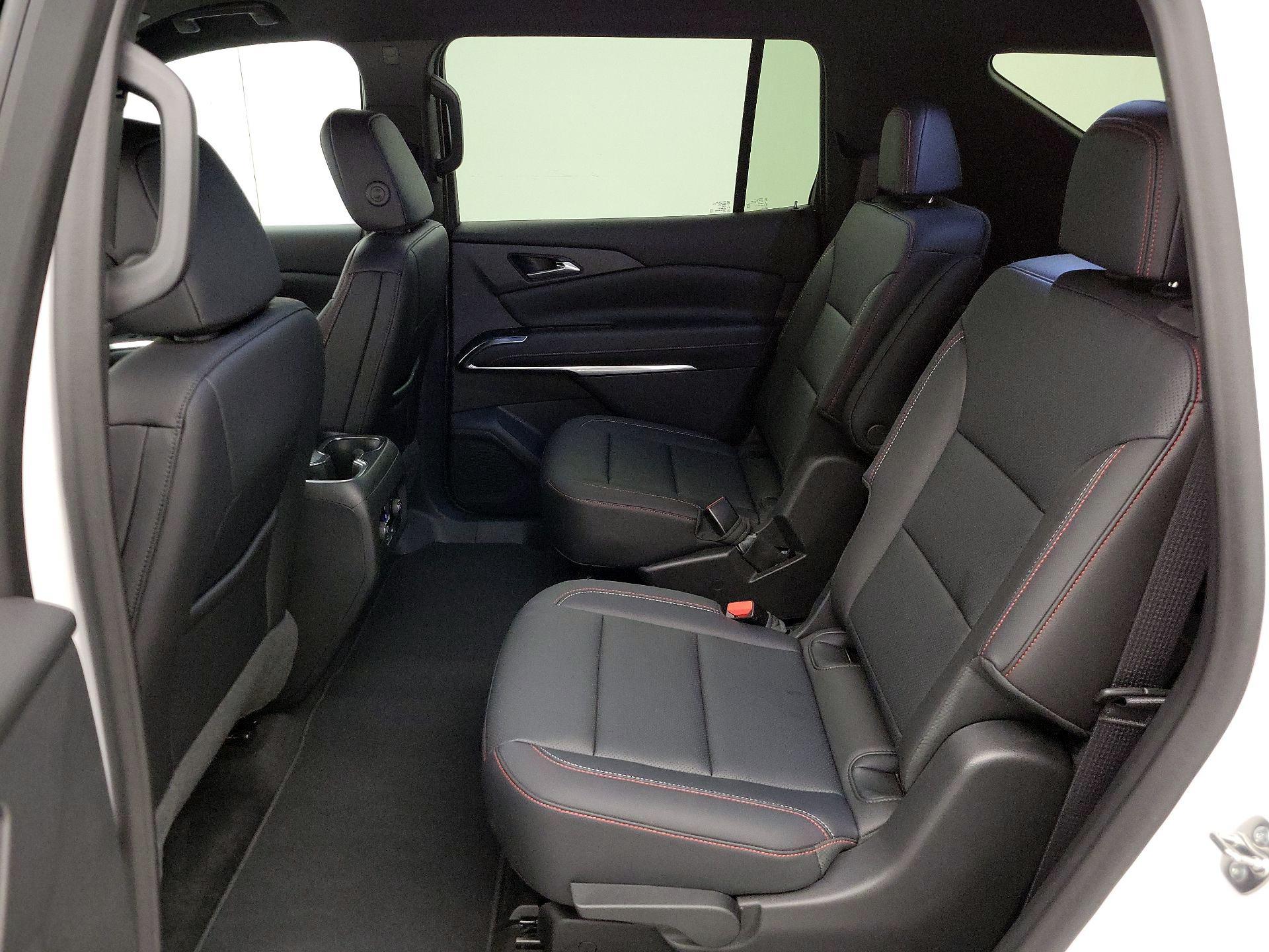 Thumbnail: 2024 Chevrolet Traverse - 20