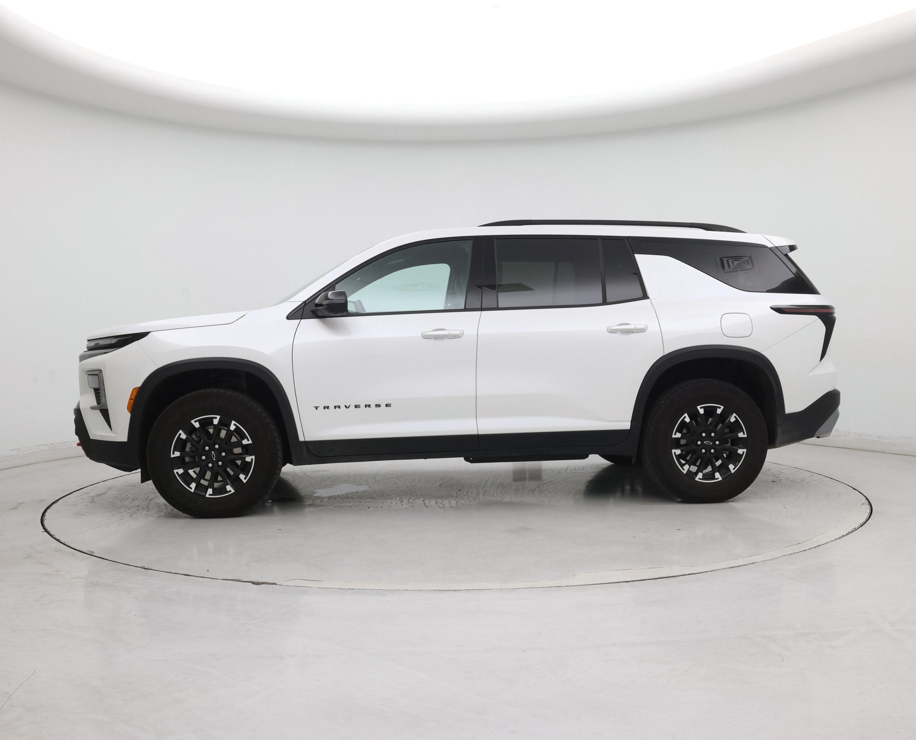 Thumbnail: 2024 Chevrolet Traverse - 3