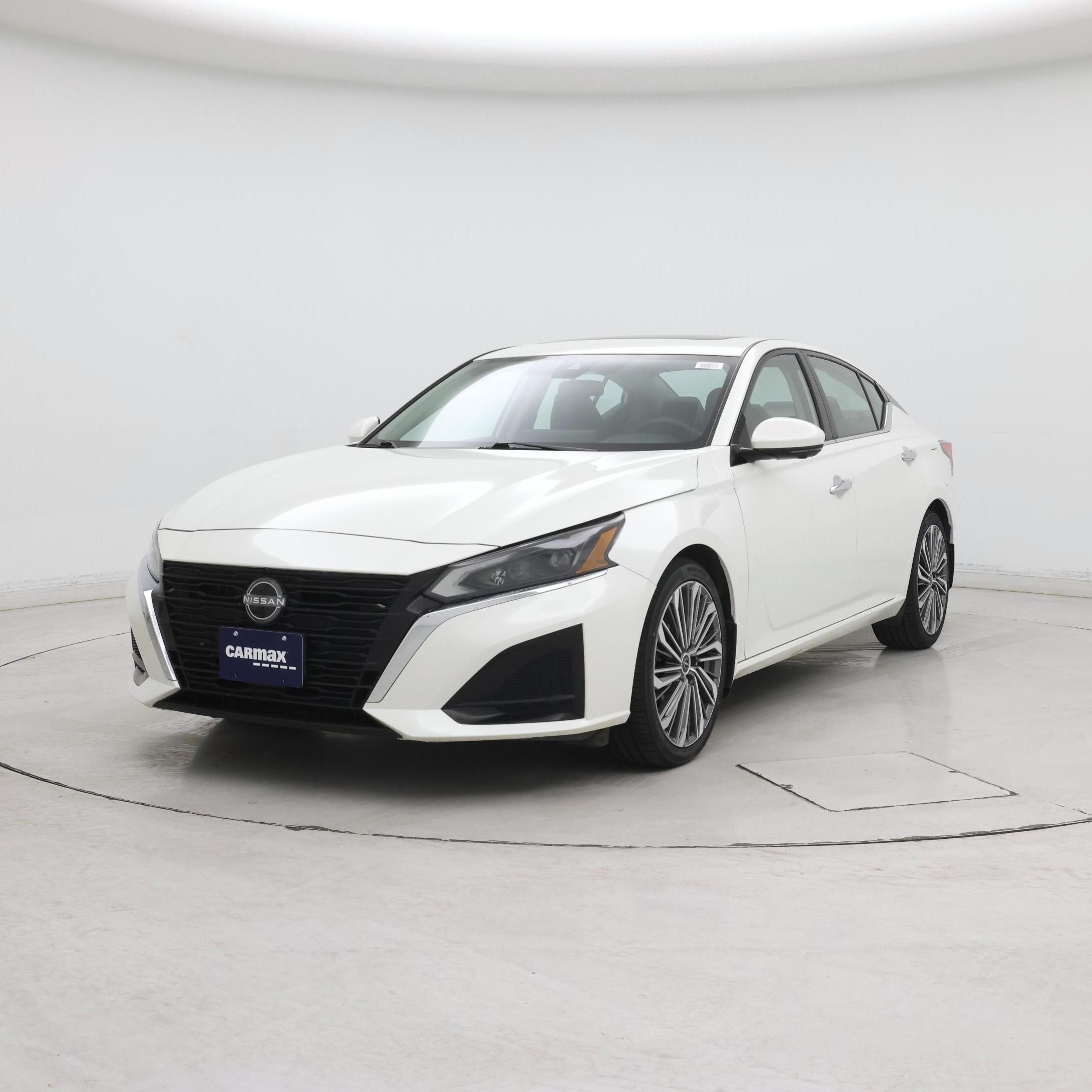 Thumbnail: 2023 Nissan Altima - 4