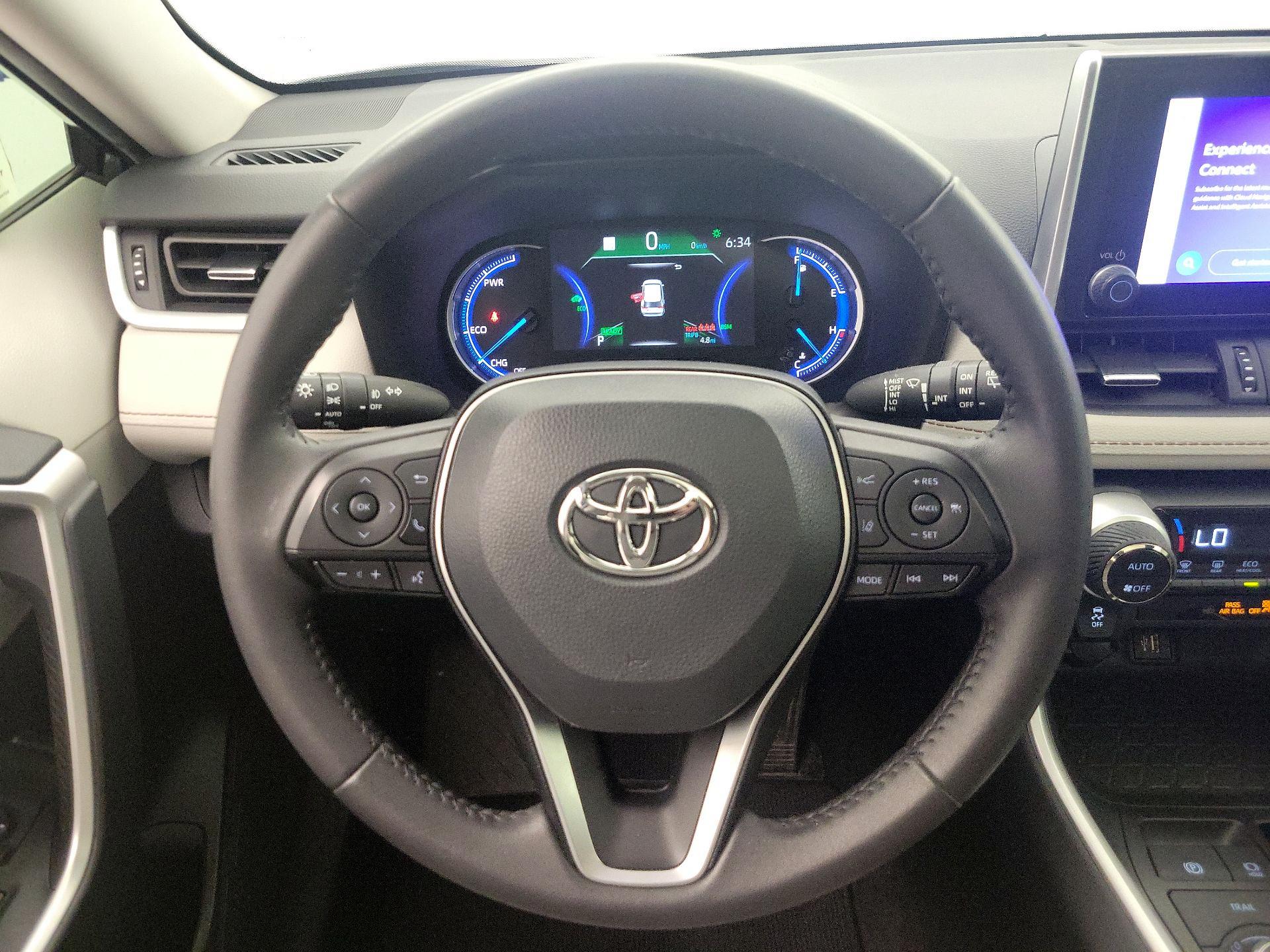 Thumbnail: 2024 Toyota RAV4 - 10