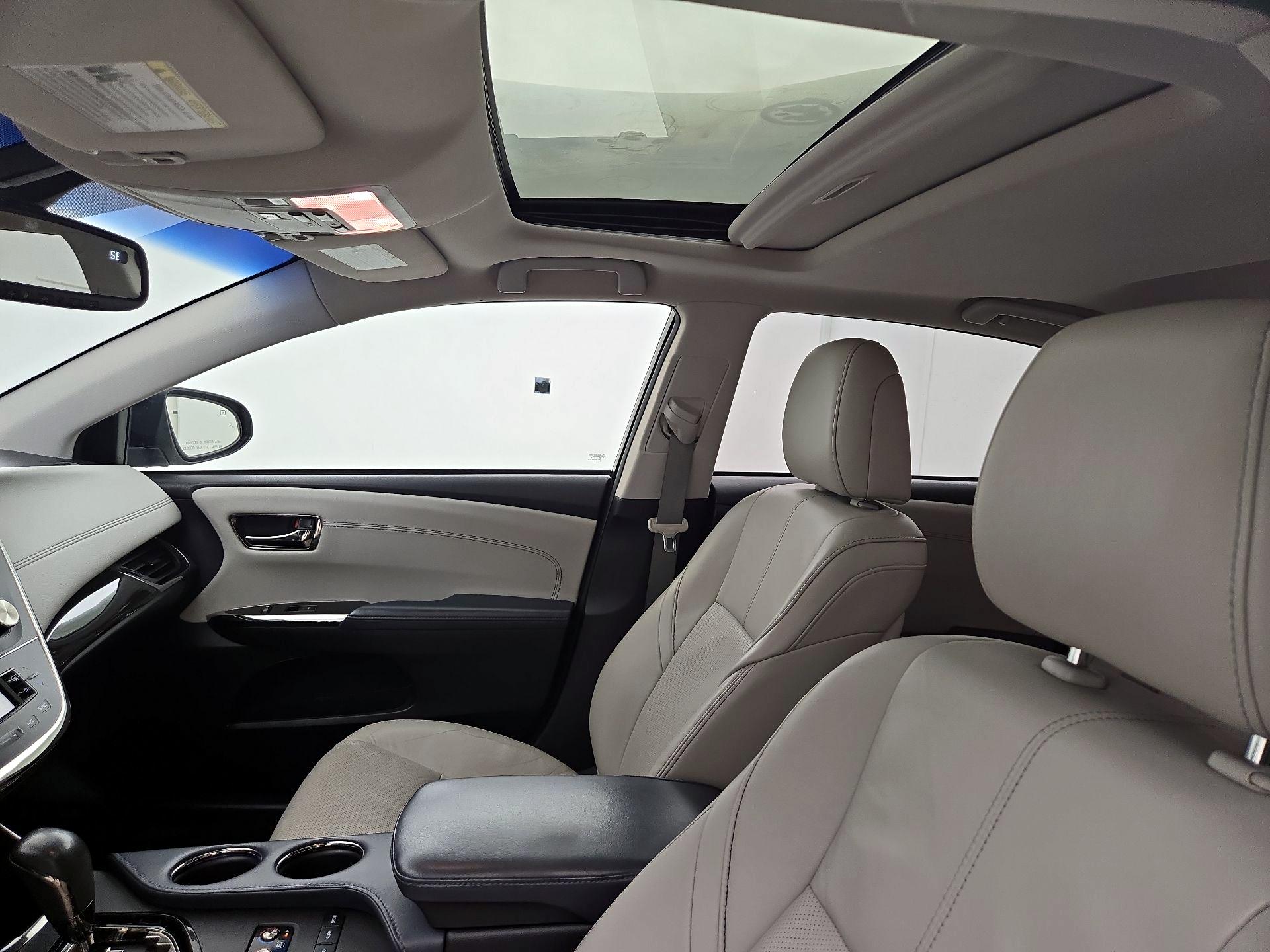 Thumbnail: 2015 Toyota Avalon - 19