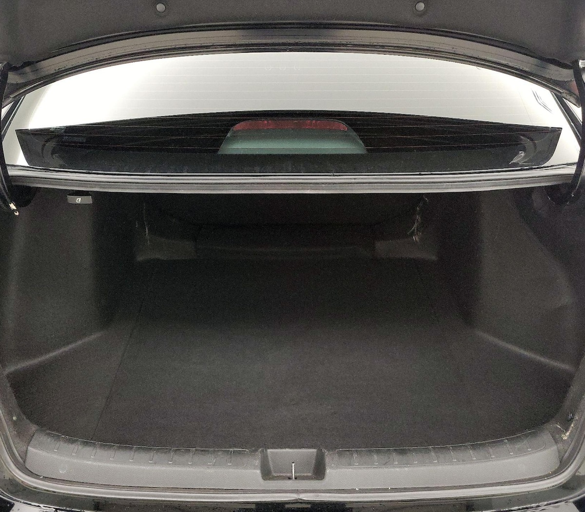 Trunk/Cargo (Seats Up)