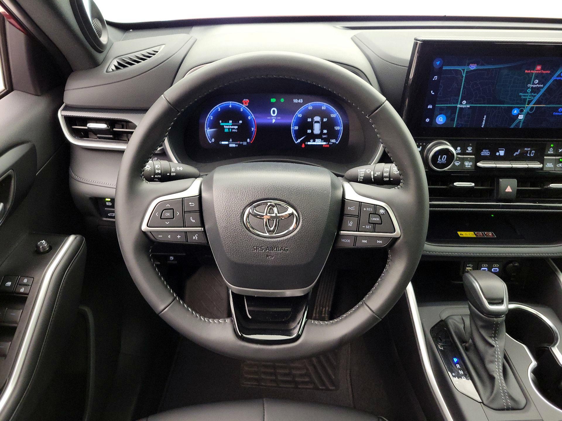 Thumbnail: 2026 Toyota Highlander - 10