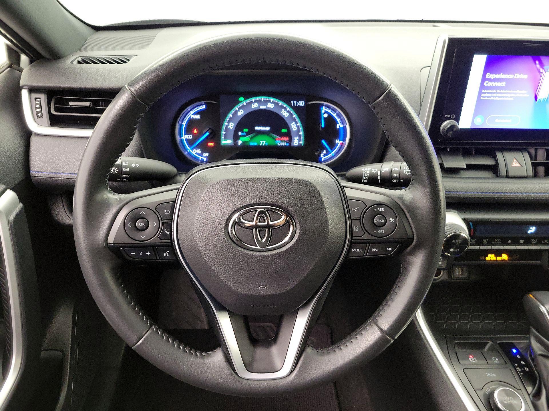Thumbnail: 2023 Toyota RAV4 - 10