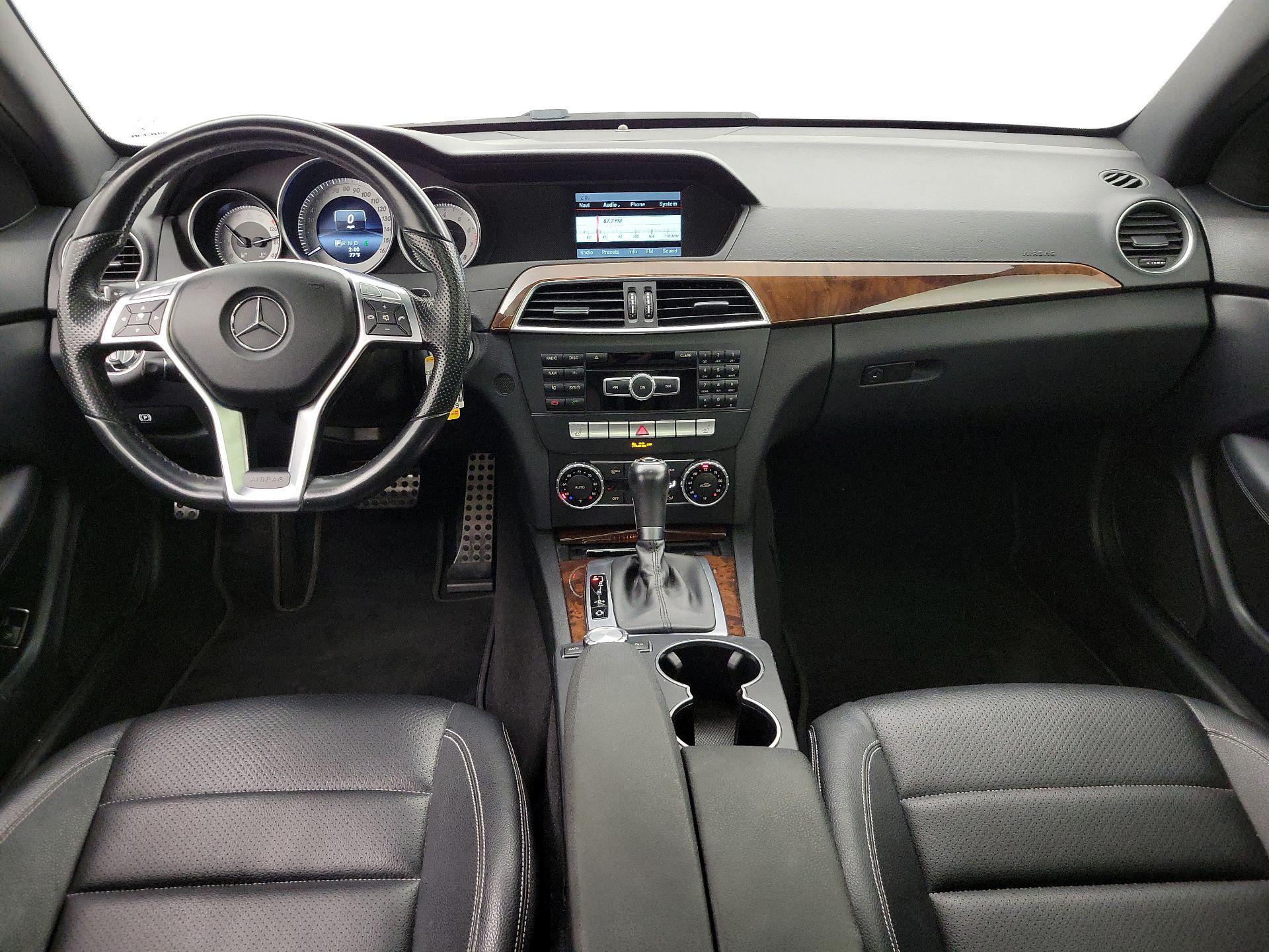 Thumbnail: 2015 Mercedes-Benz C-Class - 9