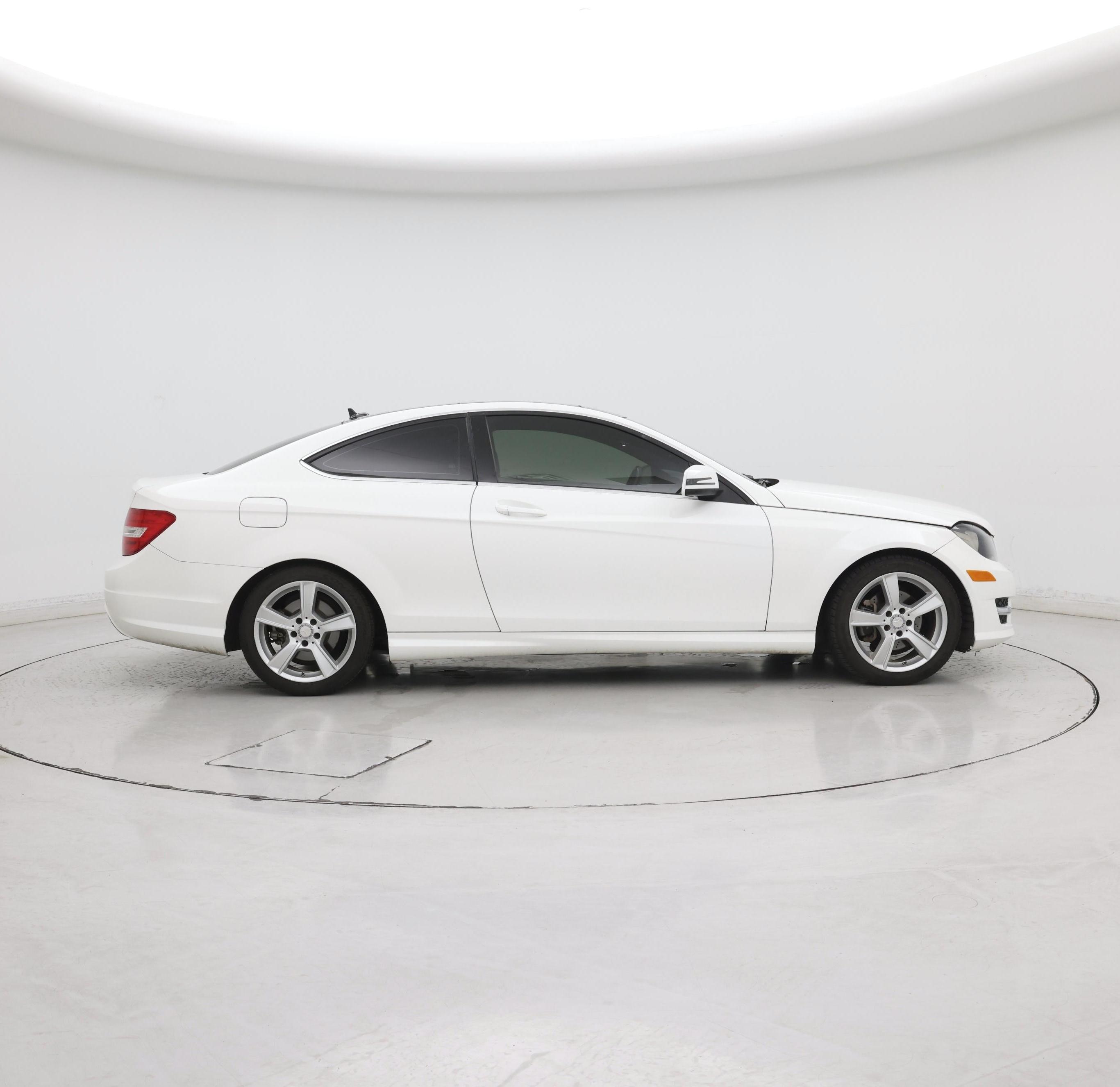 Thumbnail: 2015 Mercedes-Benz C-Class - 7
