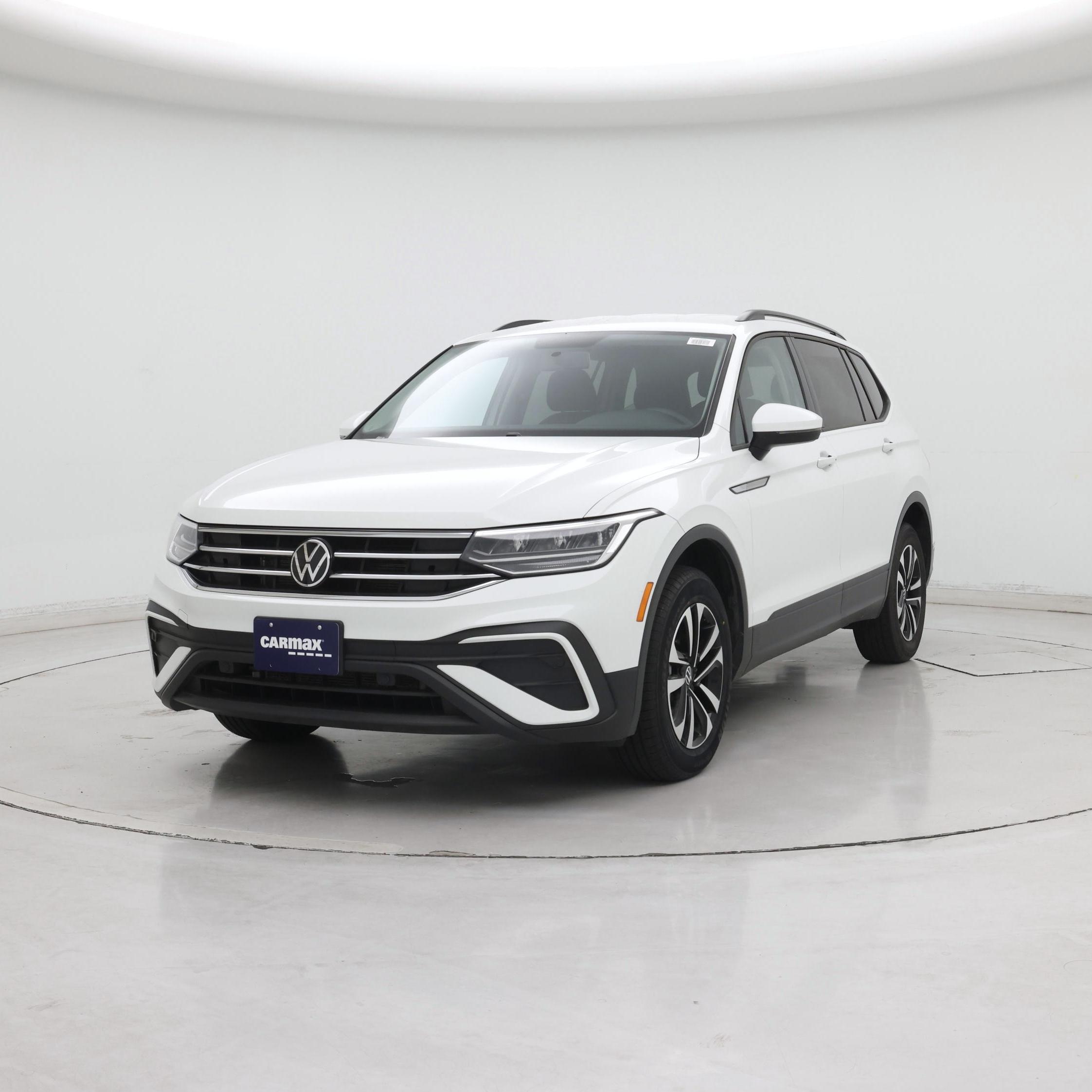Thumbnail: 2022 Volkswagen Tiguan - 4