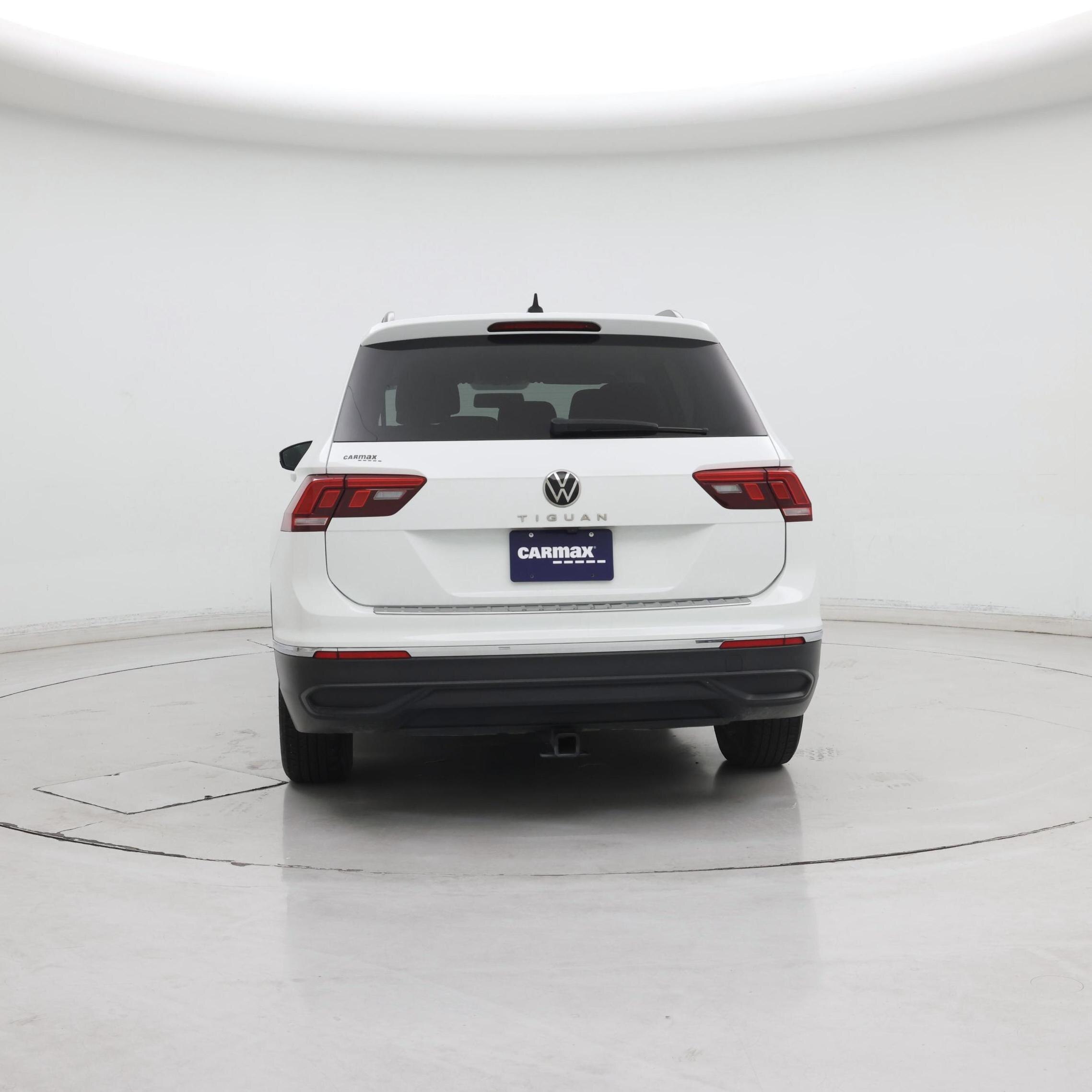 Thumbnail: 2022 Volkswagen Tiguan - 6