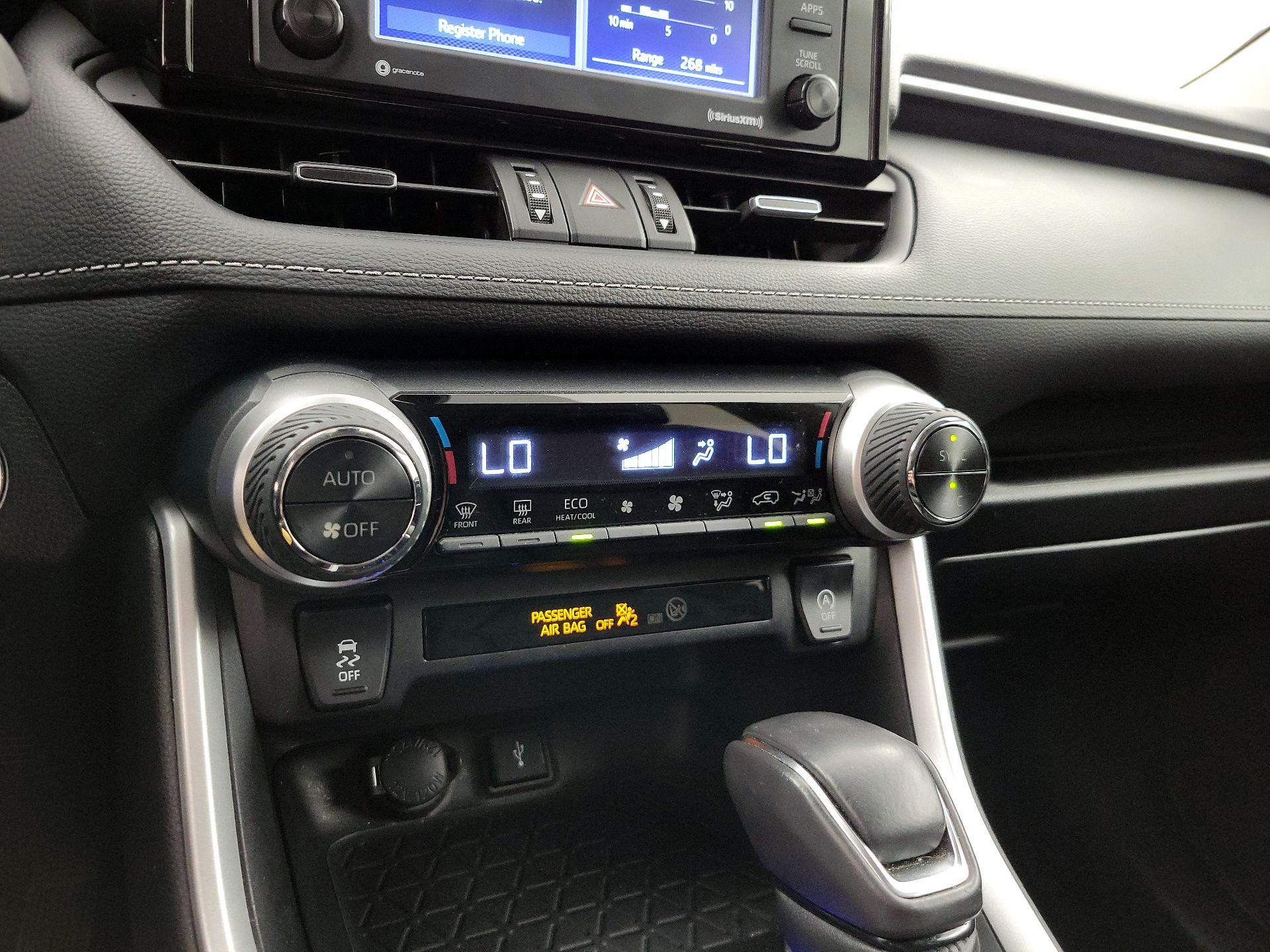 Thumbnail: 2021 Toyota RAV4 - 16