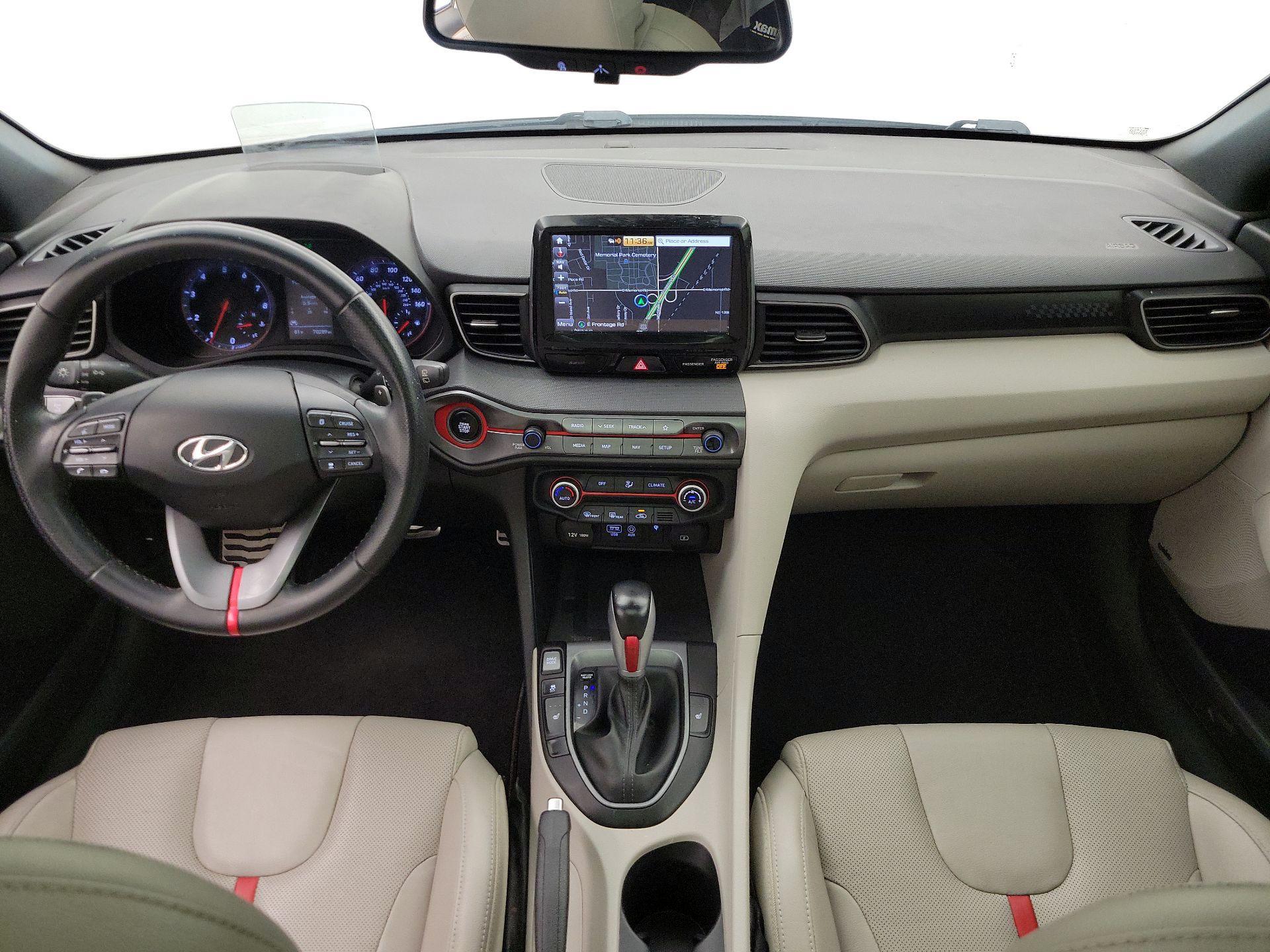 Thumbnail: 2019 Hyundai Veloster - 9