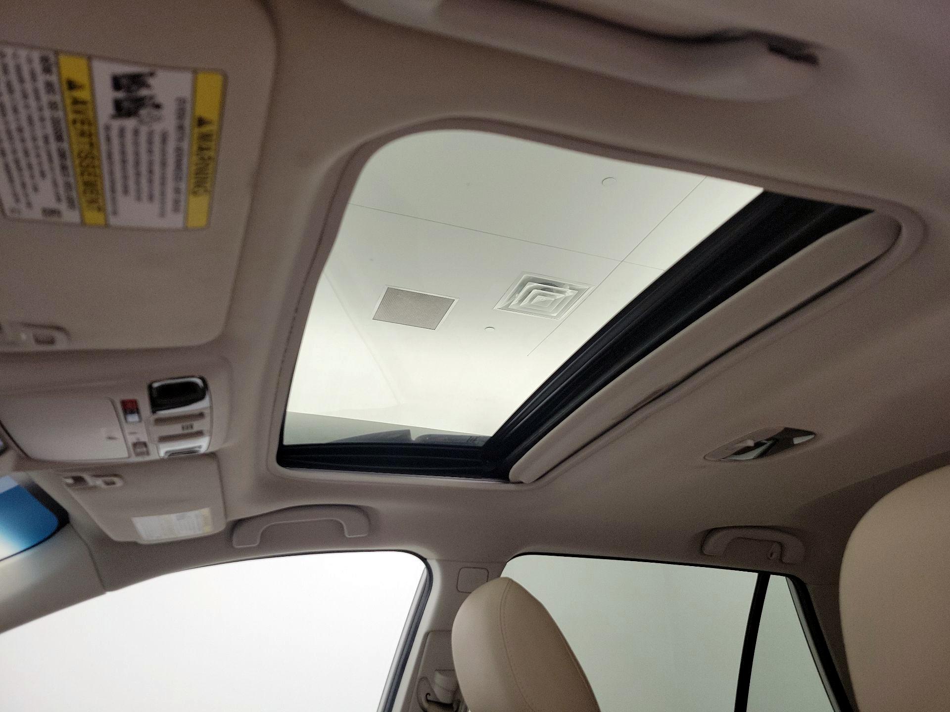 Thumbnail: 2016 Subaru Outback - 20