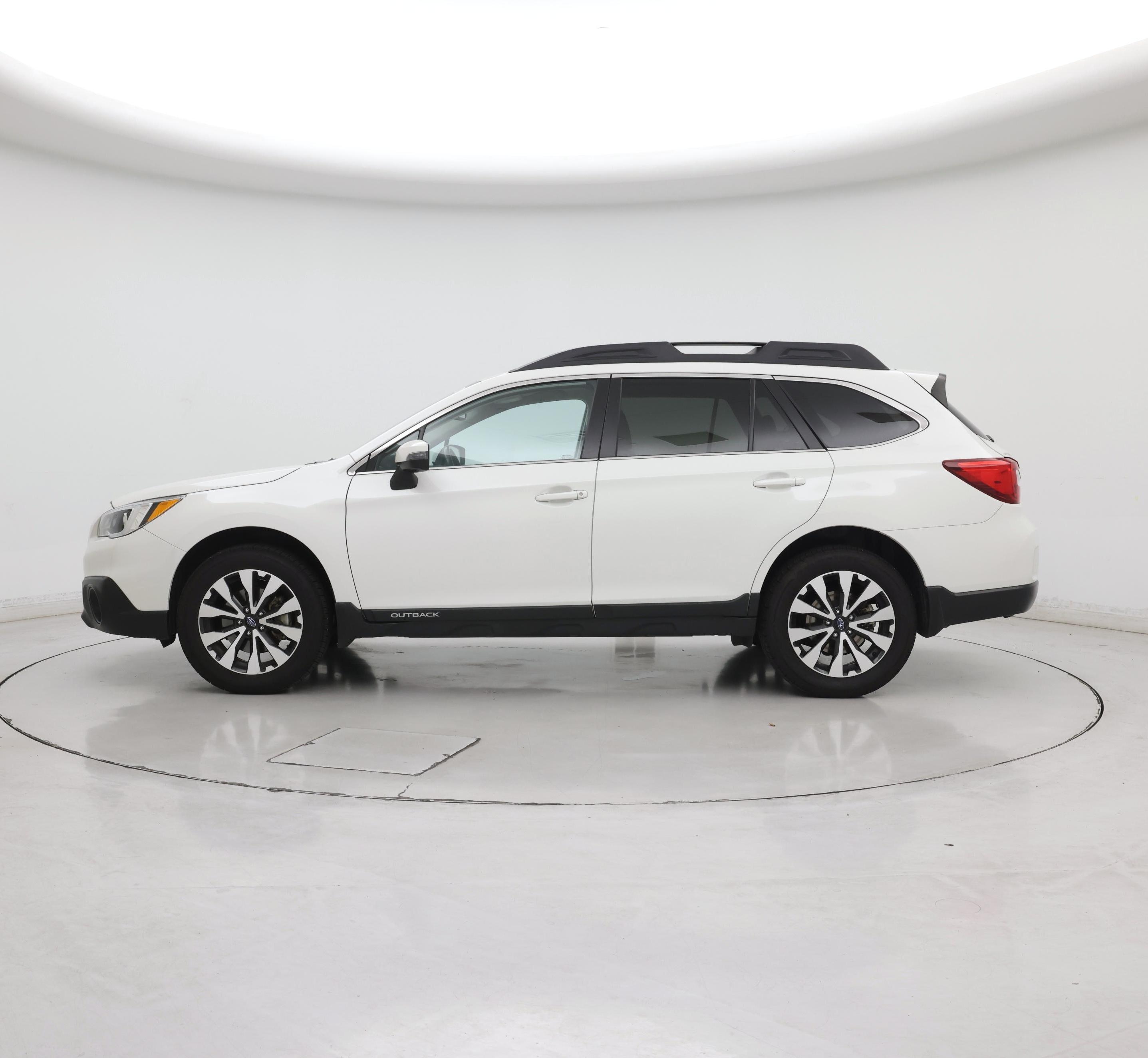 Thumbnail: 2016 Subaru Outback - 3