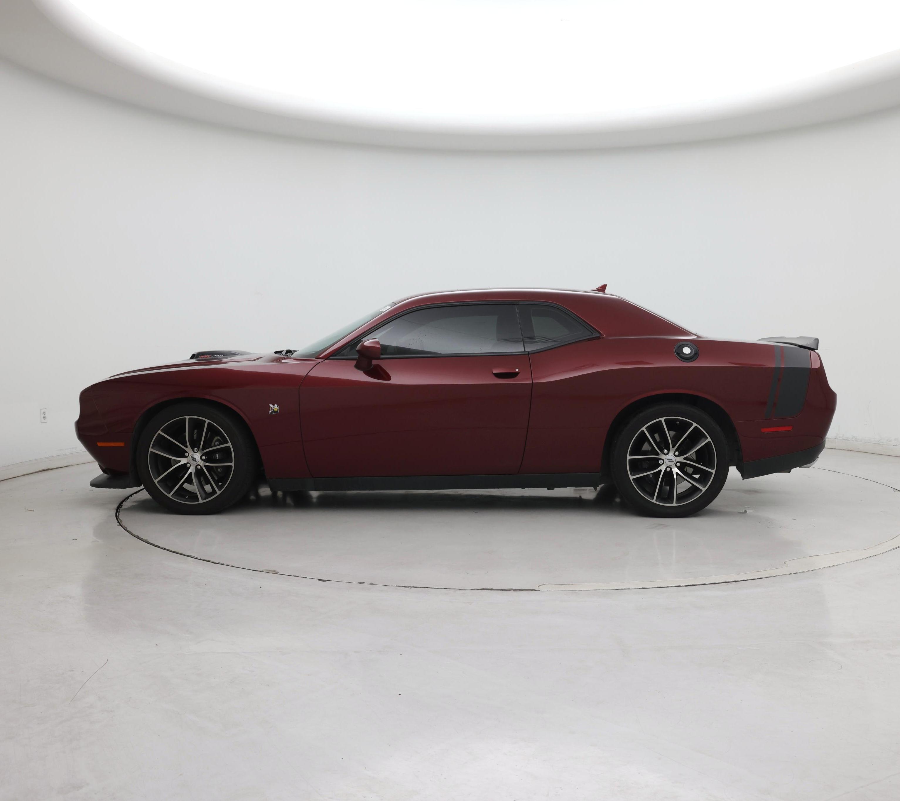 Thumbnail: 2018 Dodge Challenger - 3
