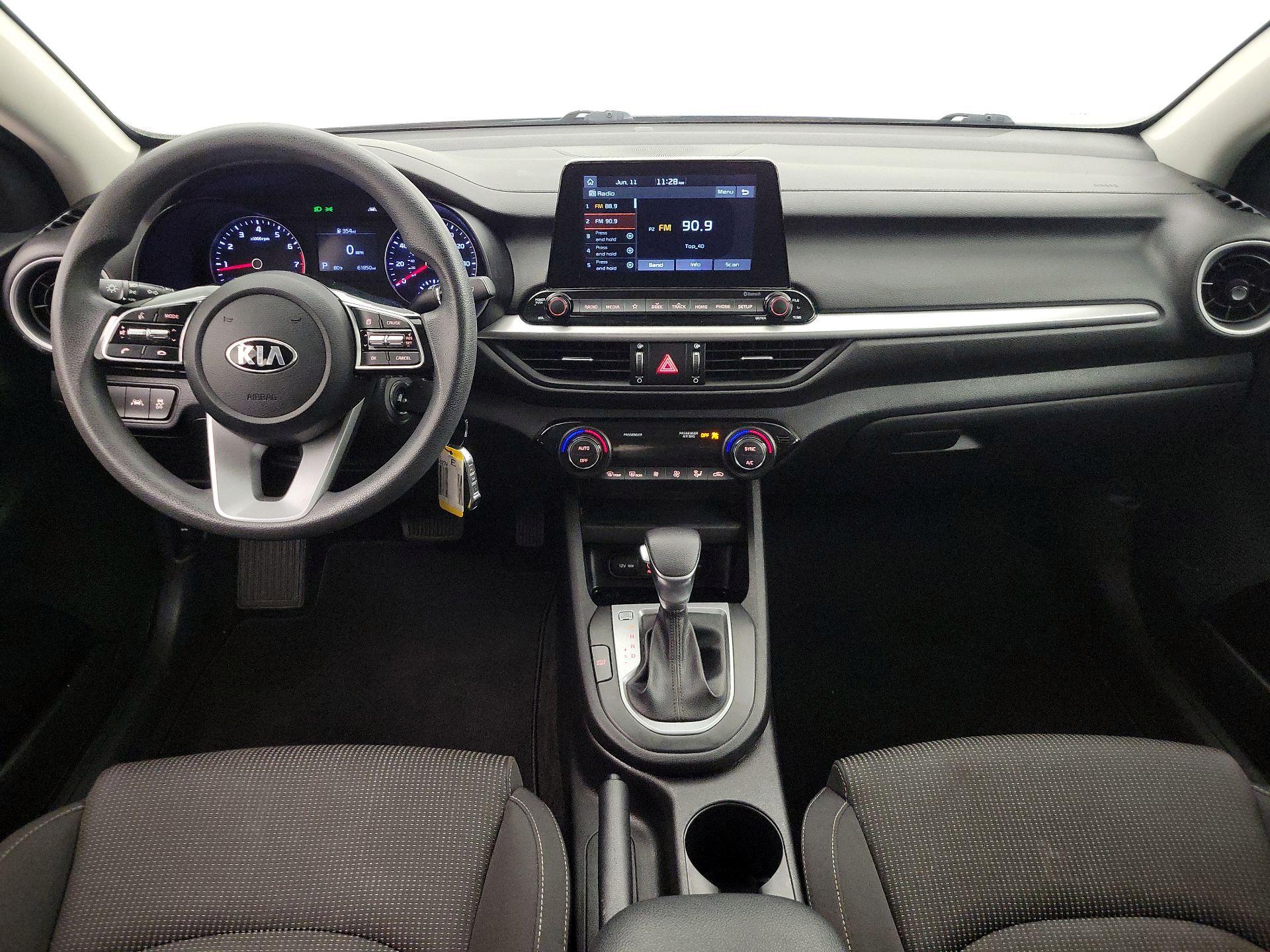 Thumbnail: 2019 Kia Forte - 9