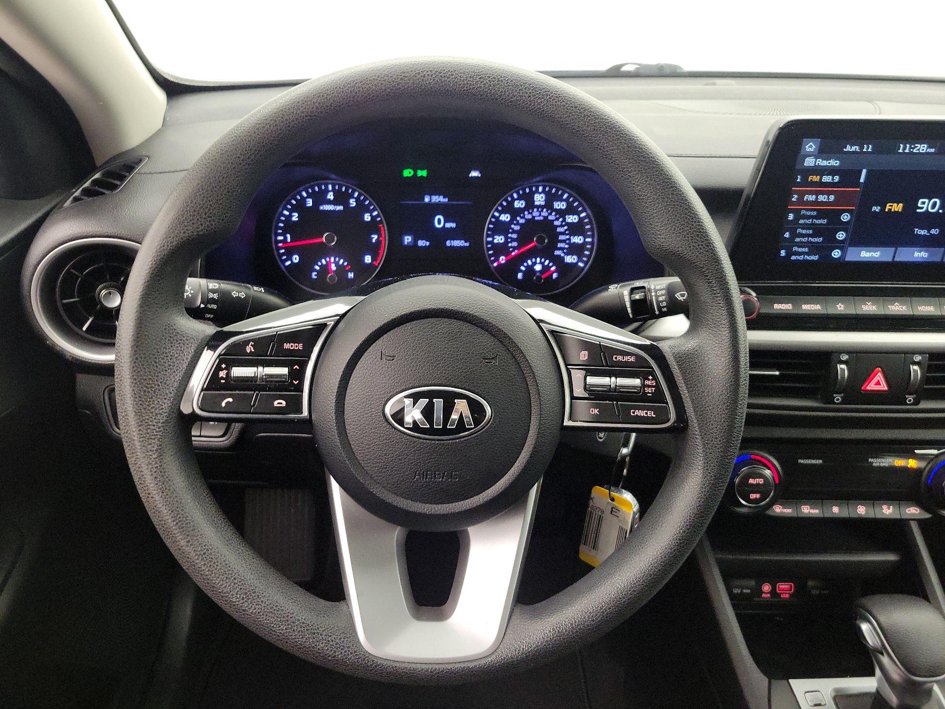 Thumbnail: 2019 Kia Forte - 10