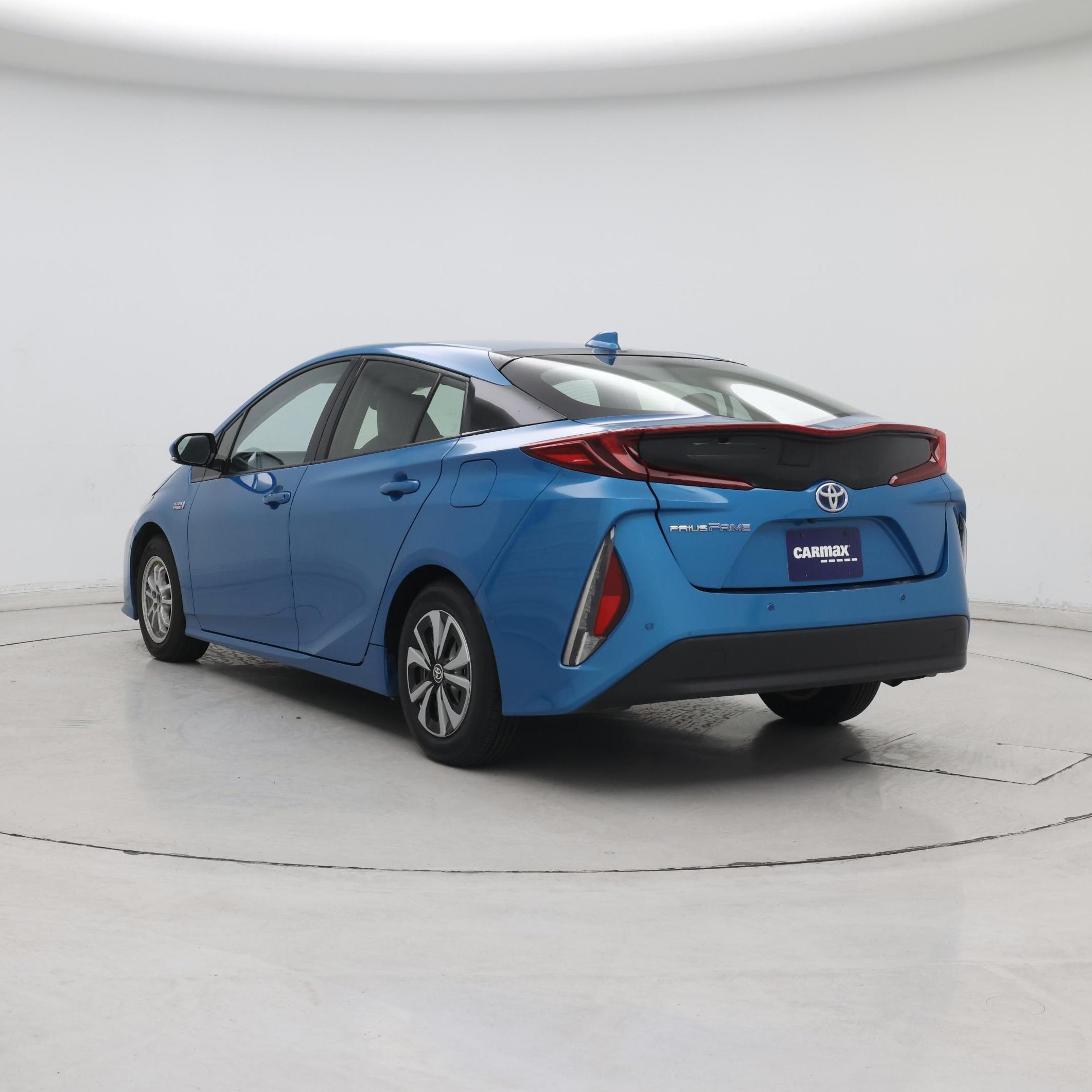 Thumbnail: 2017 Toyota Prius Prime - 2