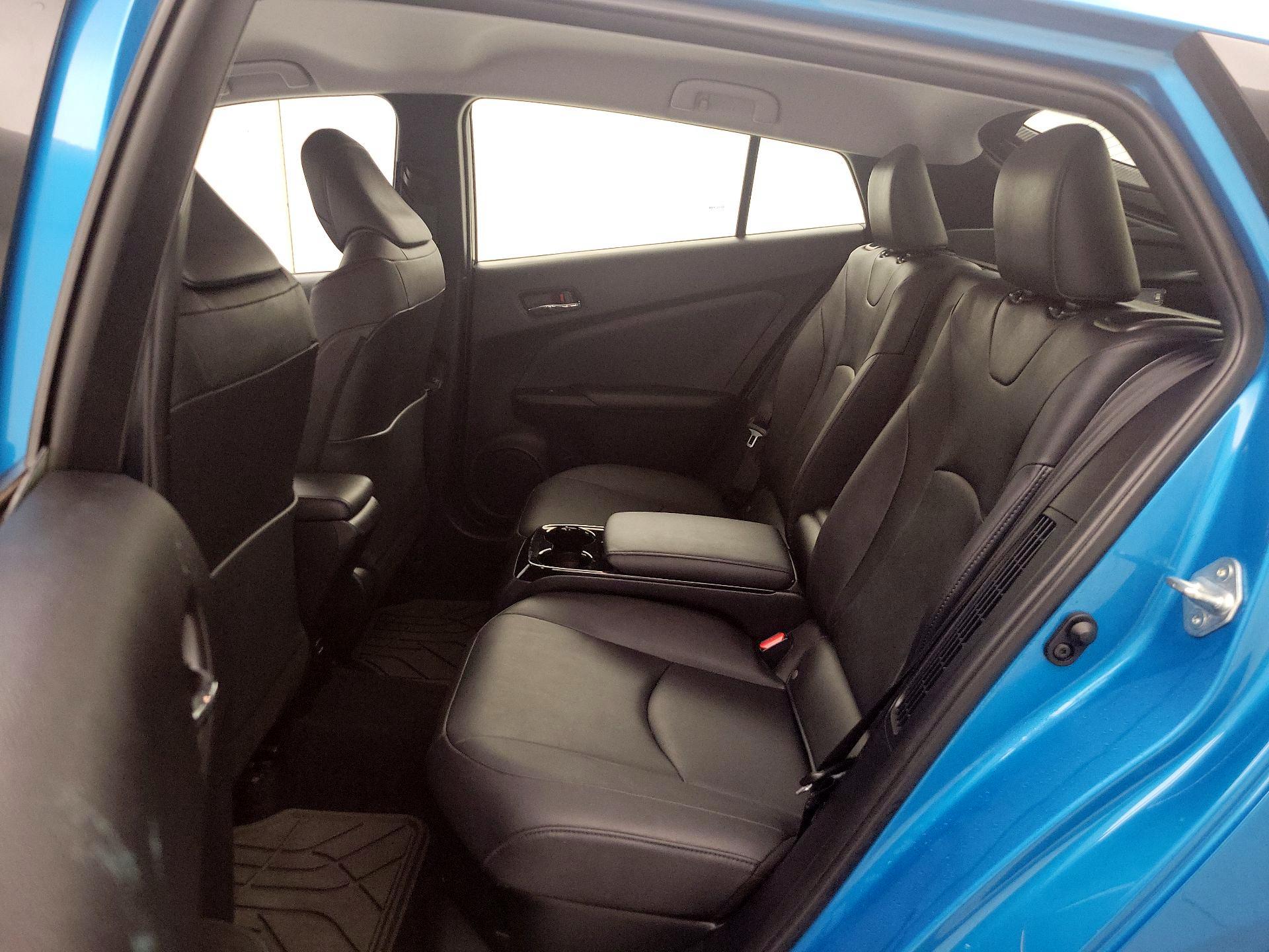 Thumbnail: 2017 Toyota Prius Prime - 20