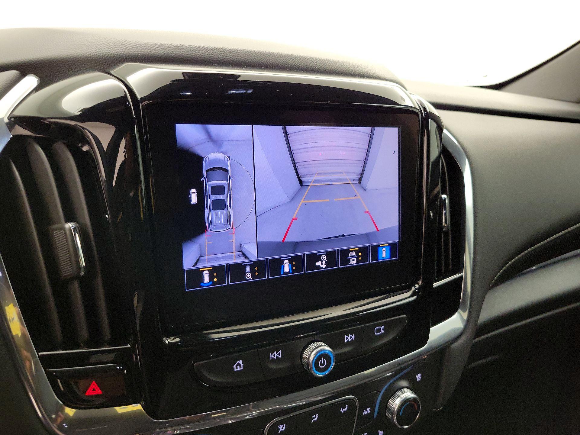 Thumbnail: 2023 Chevrolet Traverse - 15