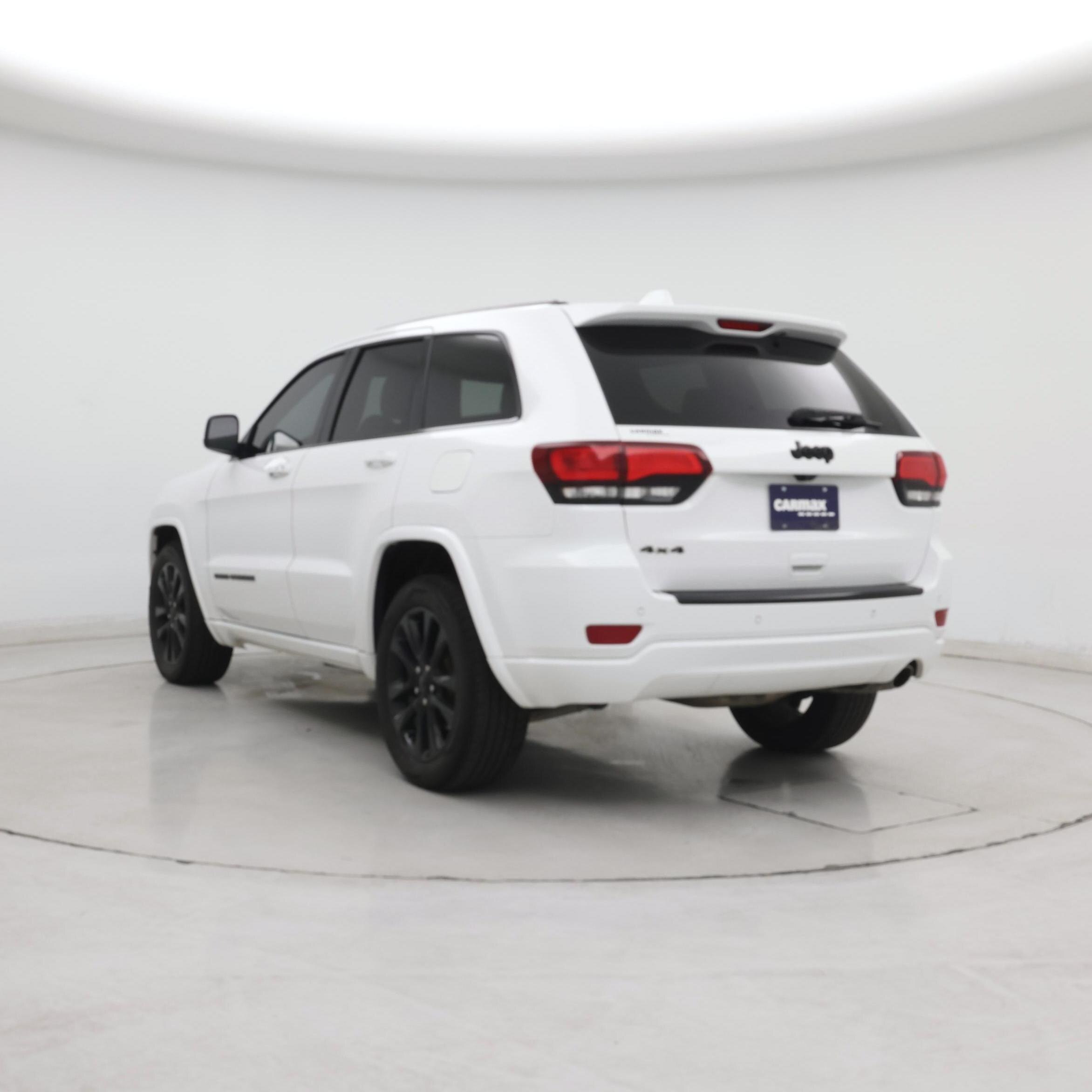 Thumbnail: 2018 Jeep Grand Cherokee - 2