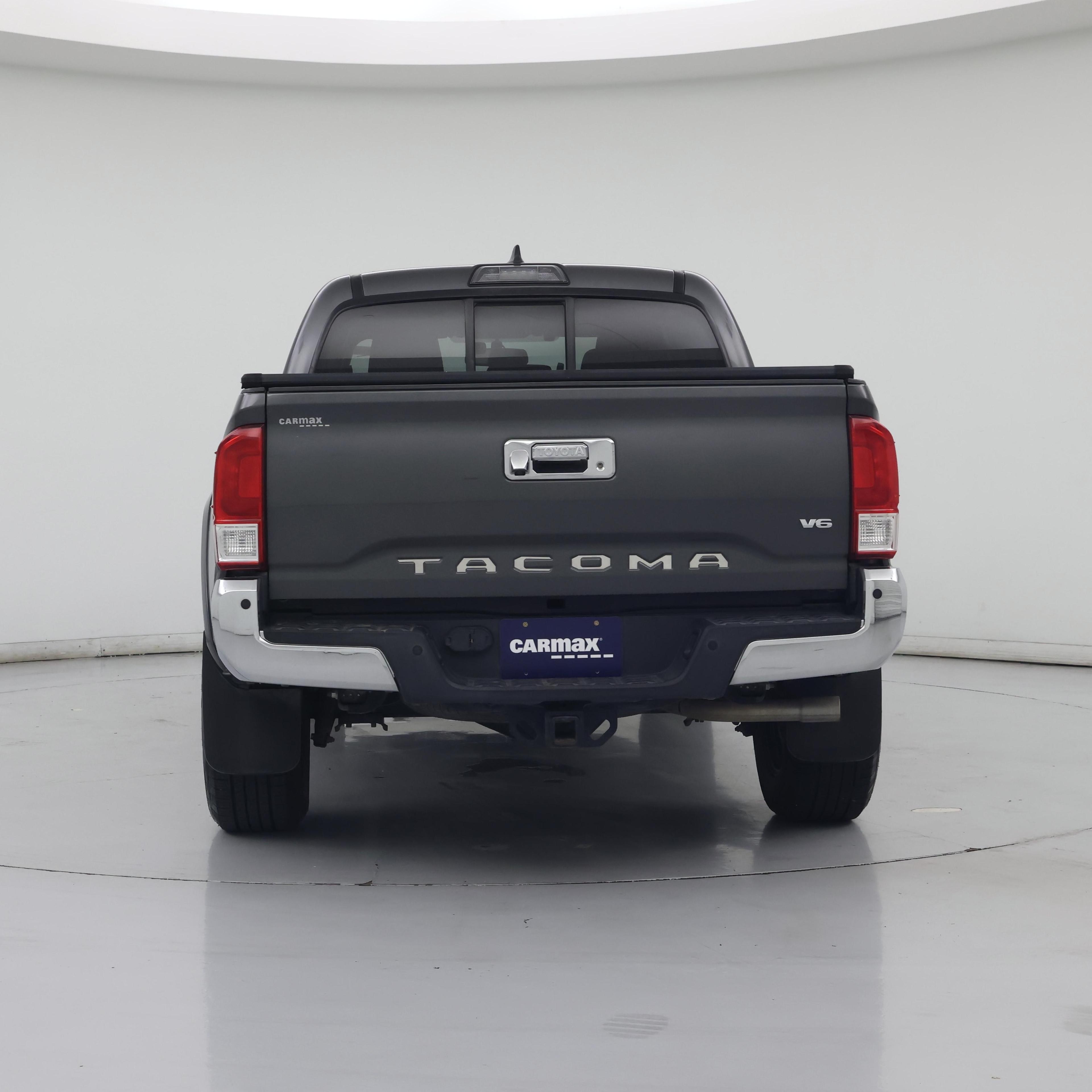 Thumbnail: 2017 Toyota Tacoma - 6