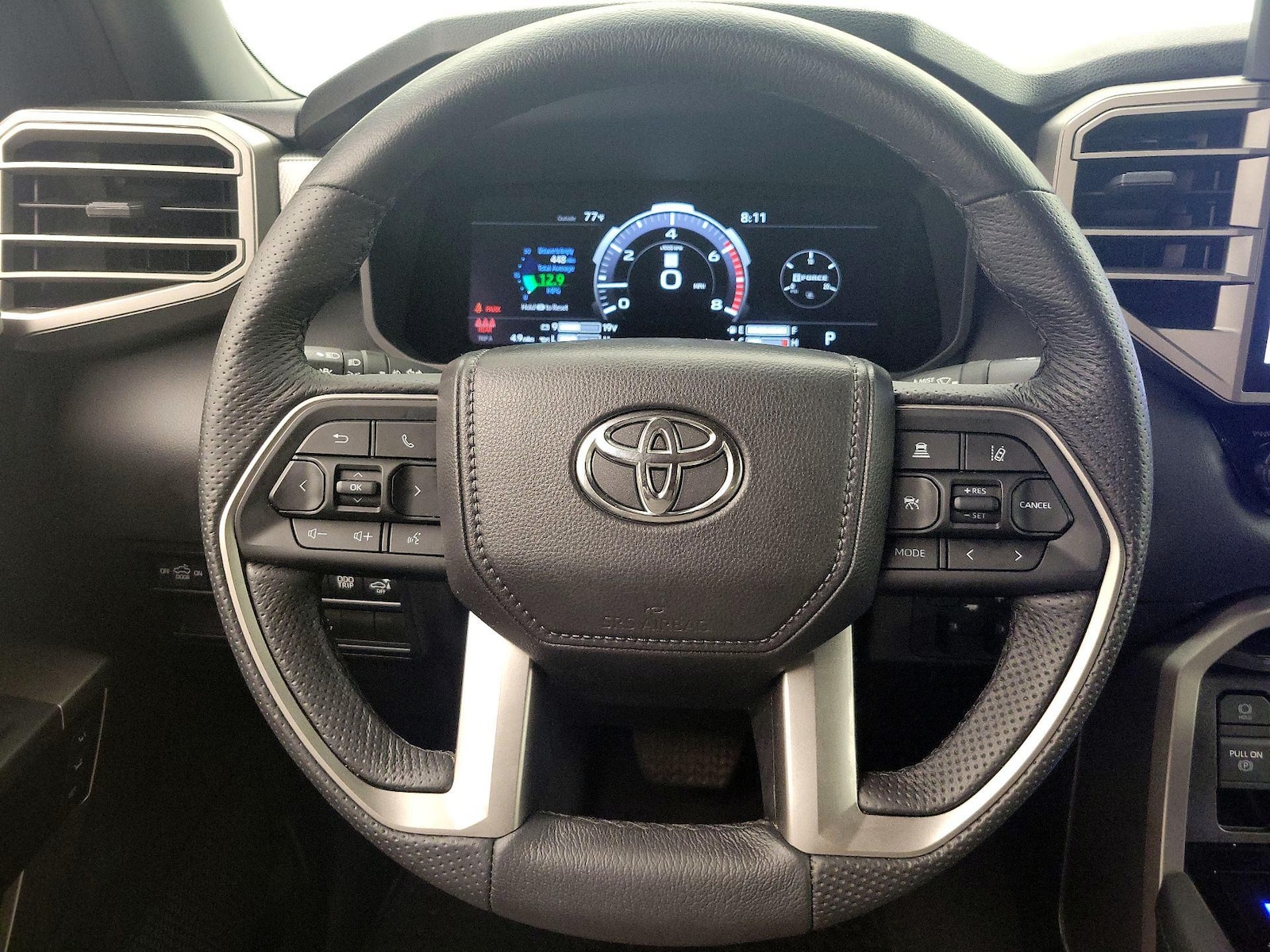 2026 Toyota Tundra Limited - Photo 11