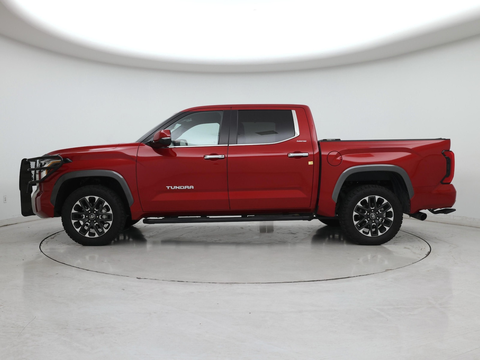 2026 Toyota Tundra Limited - Photo 4