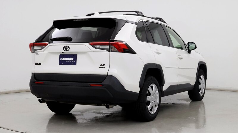 2019 Toyota RAV4 LE 8