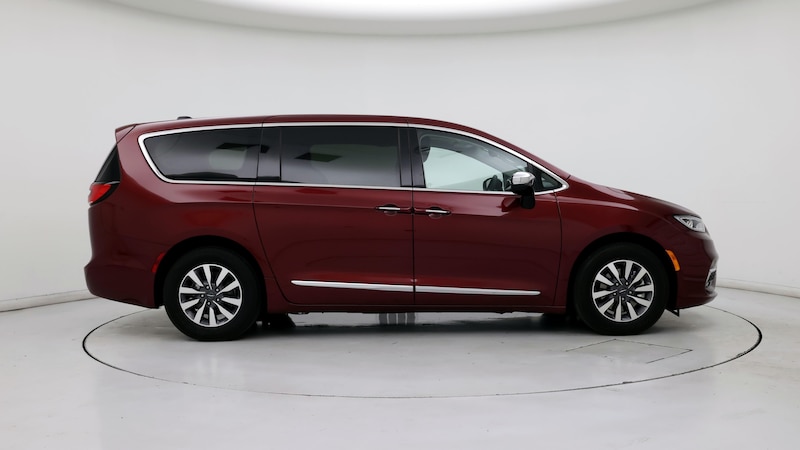 2023 Chrysler Pacifica Hybrid Limited 7