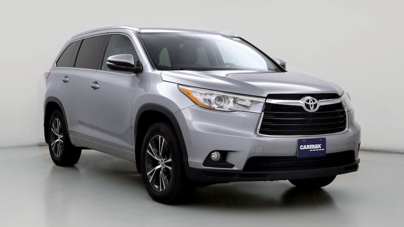 2016 Toyota Highlander XLE Hero Image