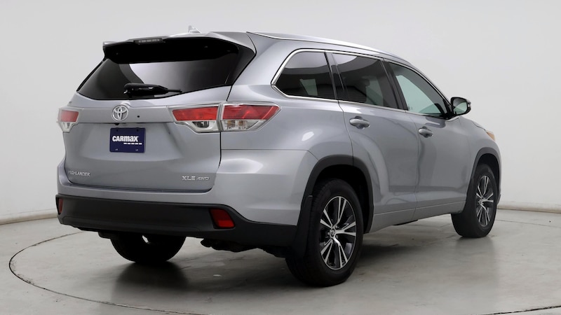 2016 Toyota Highlander XLE 8