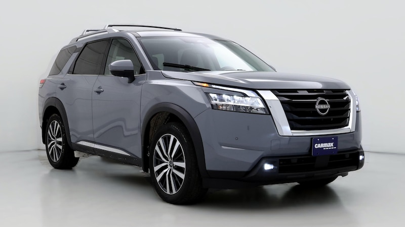 2022 Nissan Pathfinder Platinum Hero Image