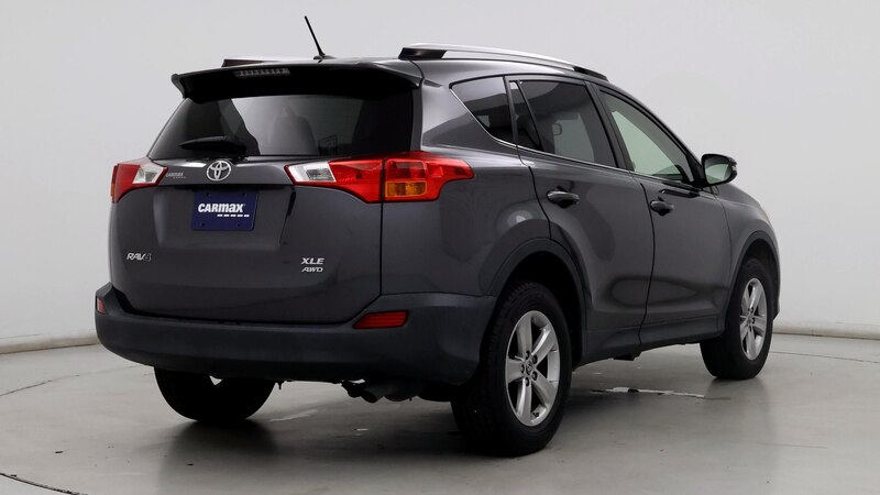 2015 Toyota RAV4 XLE 8