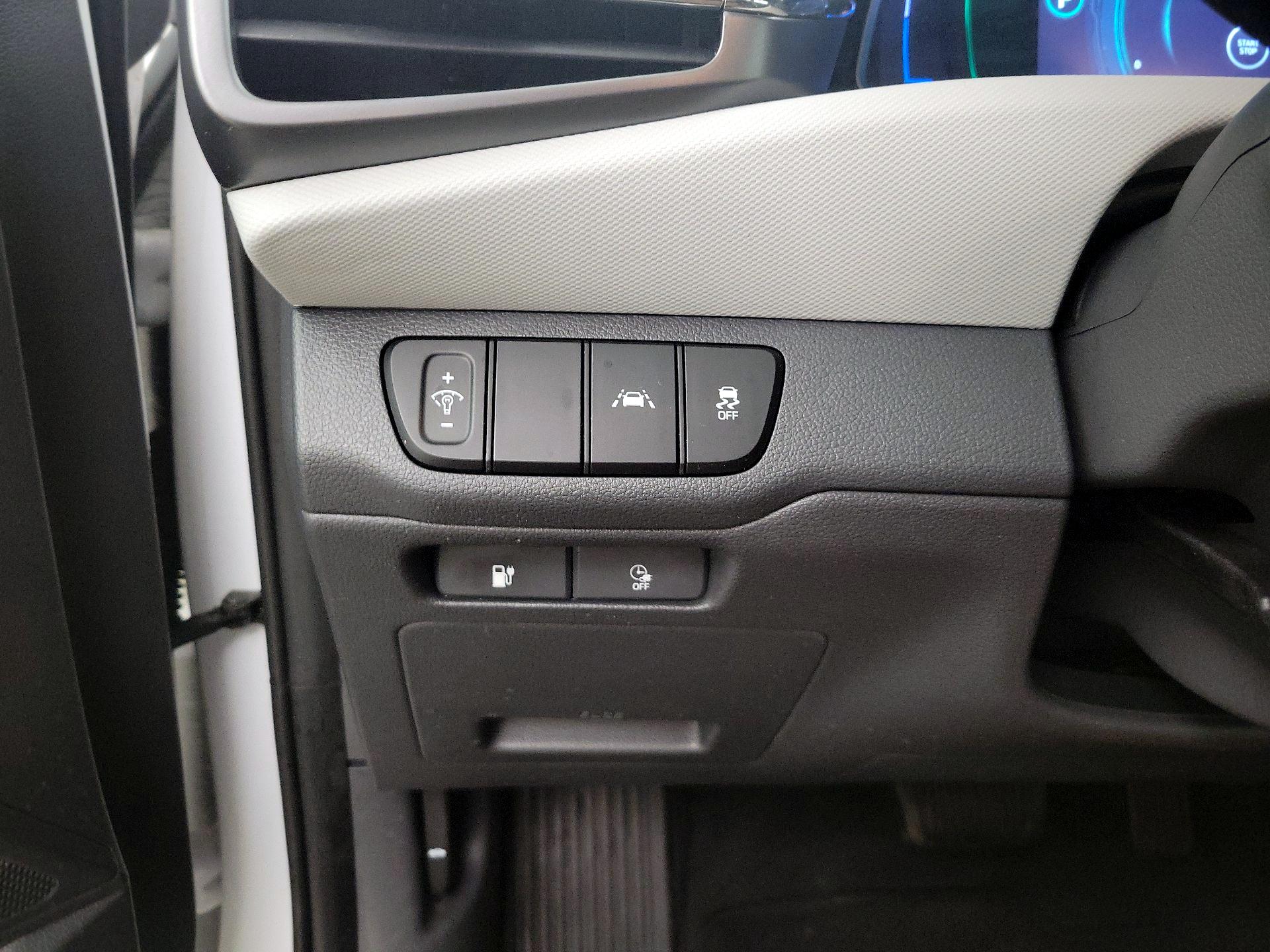 Thumbnail: 2020 Hyundai Ioniq - 13