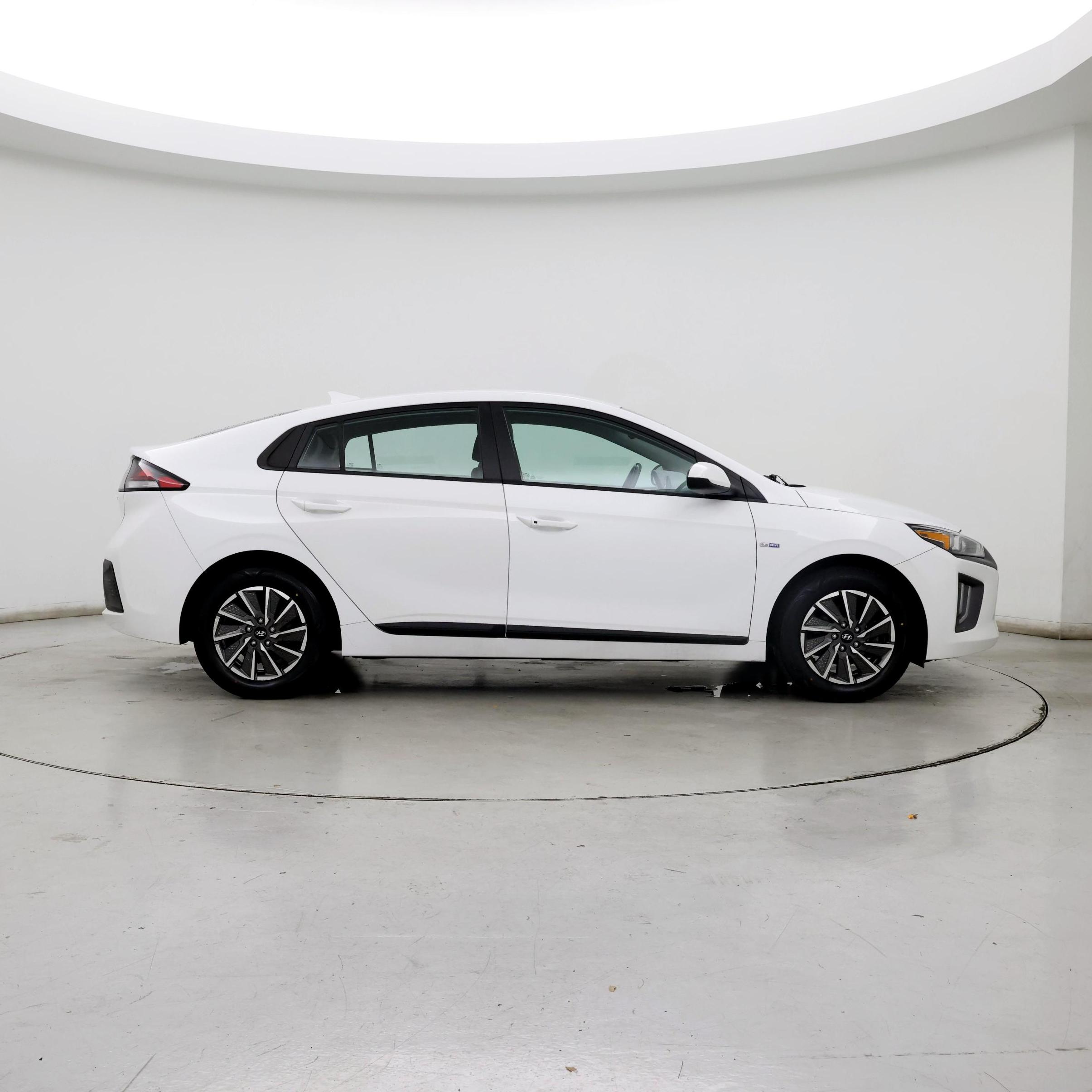 Thumbnail: 2020 Hyundai Ioniq - 7